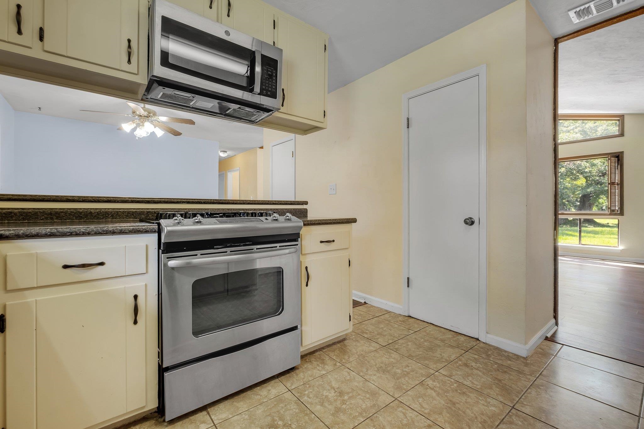 4054 Mcleod Drive, Tallahassee, Florida image 35