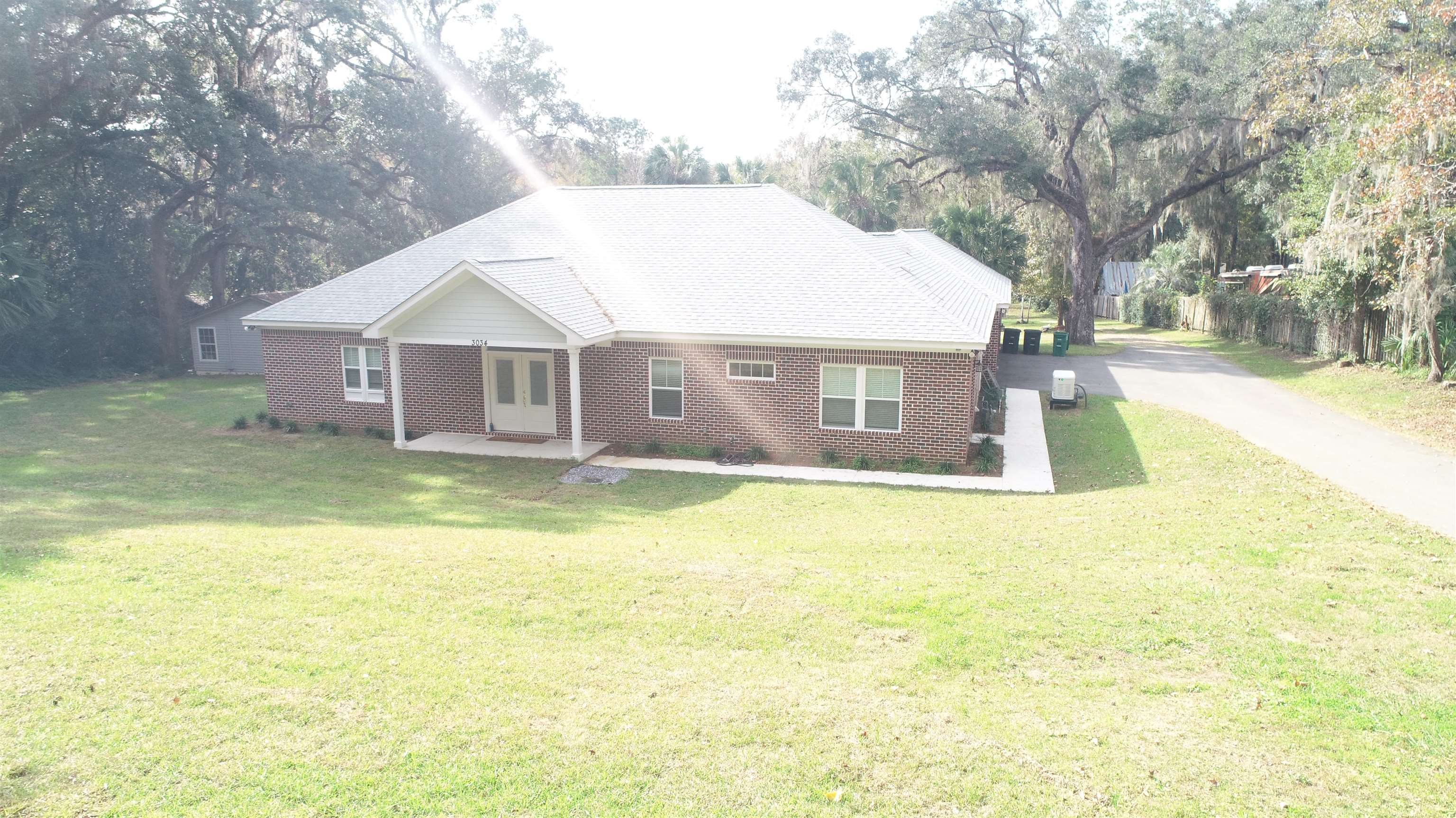 3034 Lakeshore Drive, Tallahassee, Florida image 2