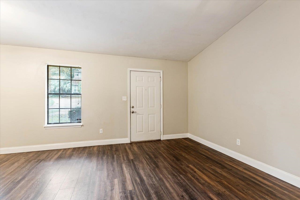 247 Whetherbine Way, Tallahassee, Texas image 3