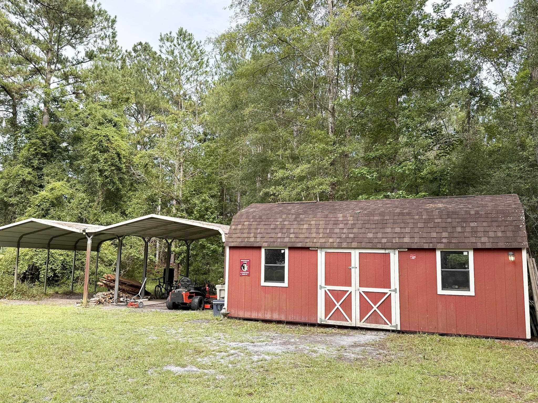 415 Hunters Trace, Crawfordville, Florida image 24