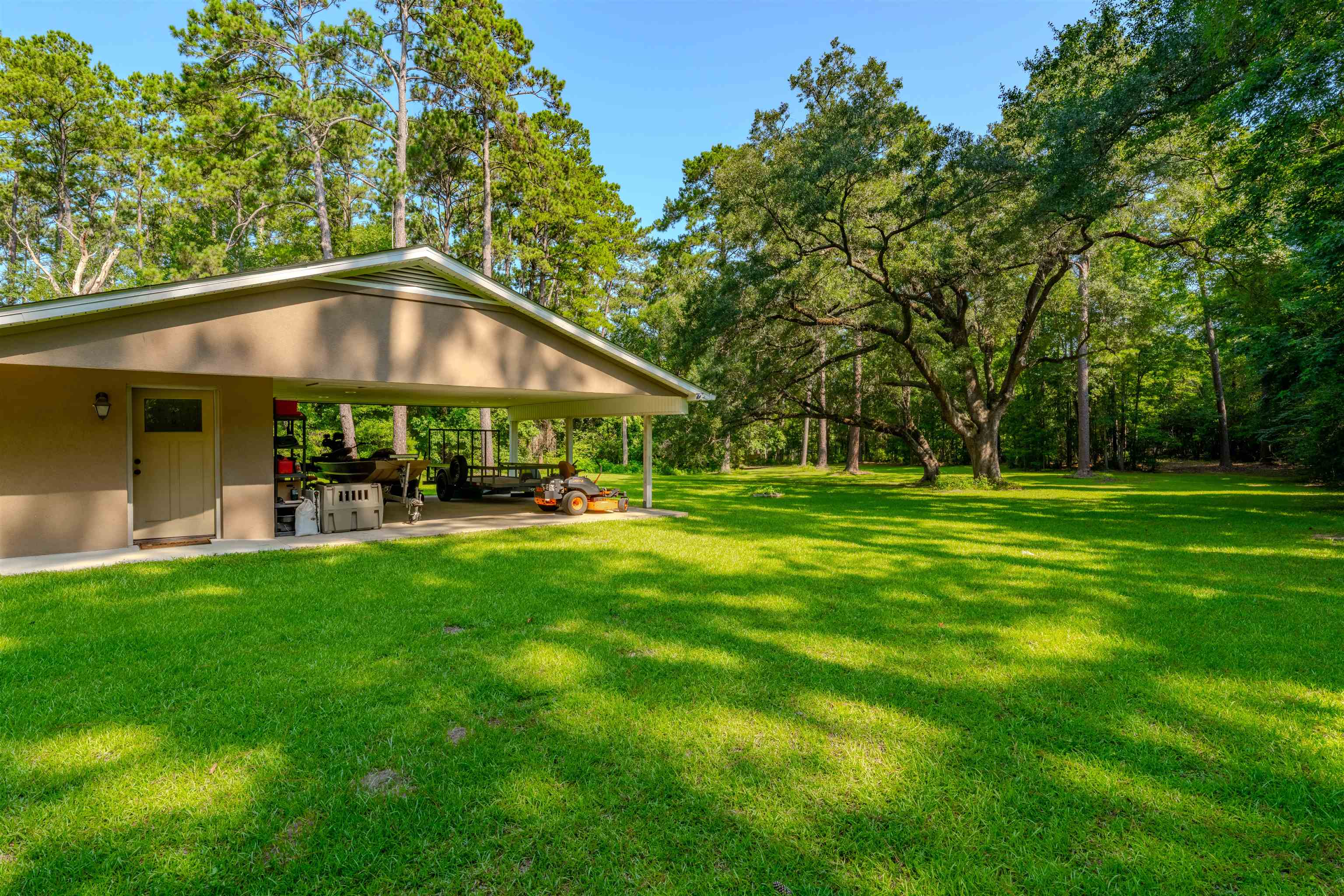 1178 Robin Kay Road, Tallahassee, Texas image 12