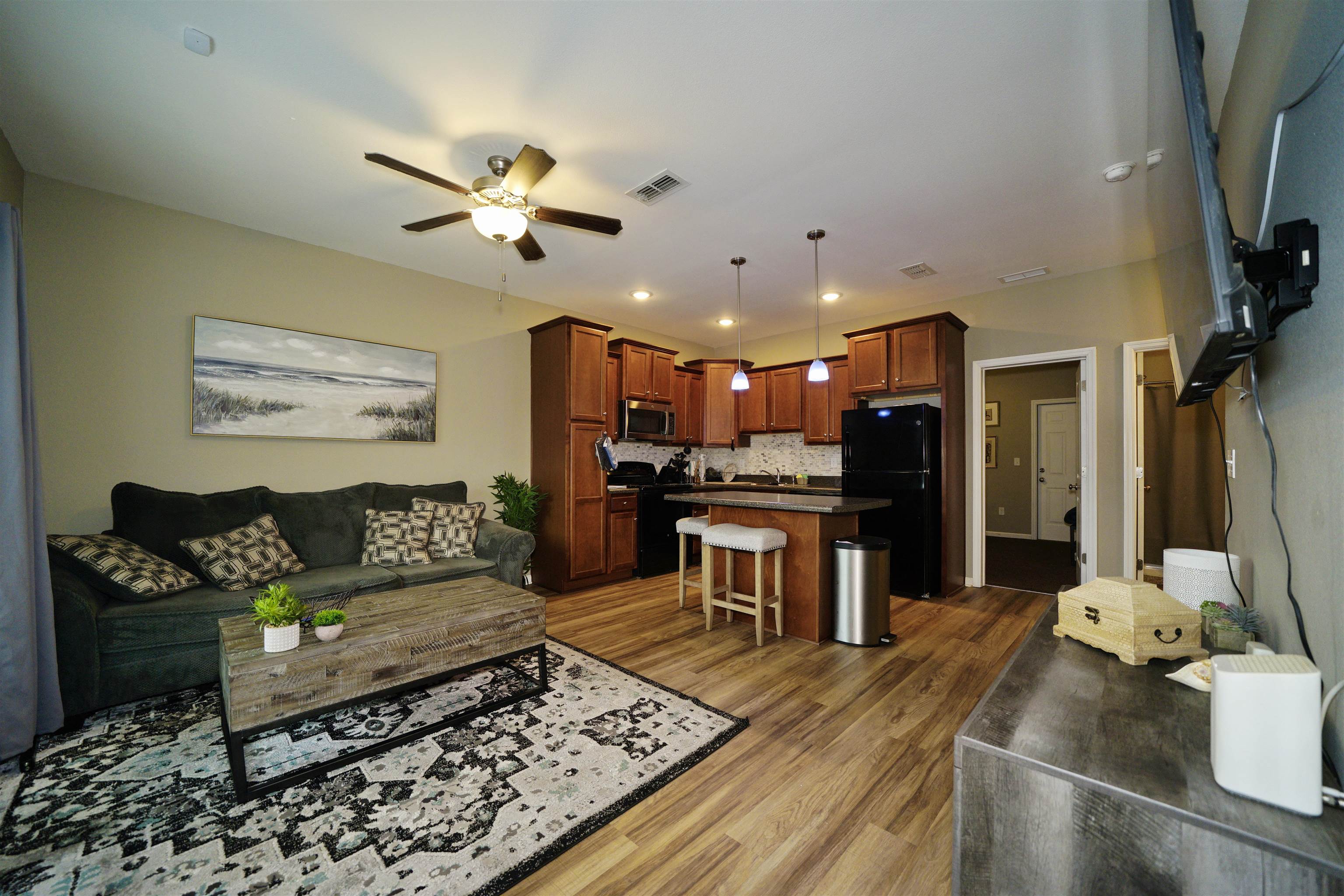 1992 Green Castle #807, Tallahassee, Texas image 4