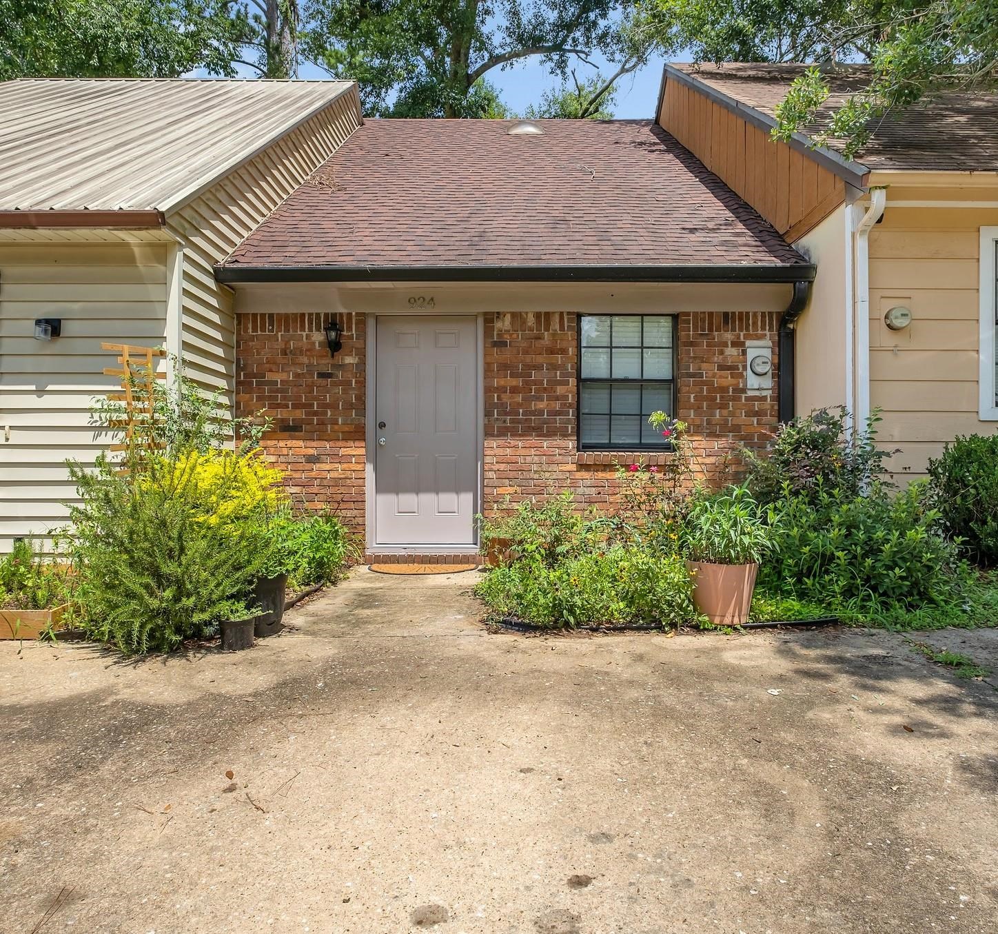 924 S Lipona Road, Tallahassee, Florida image 2