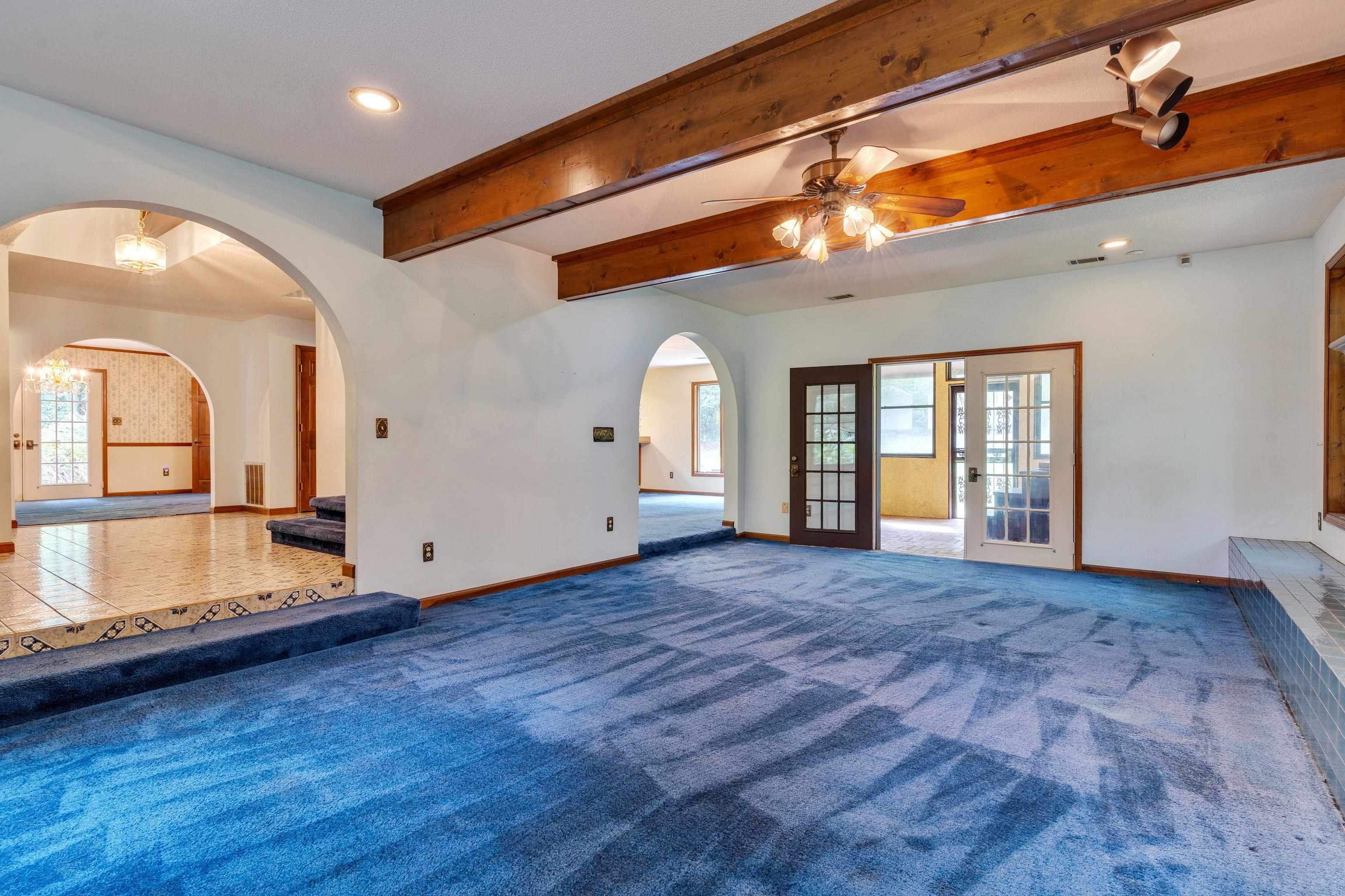 6375 Thomasville Road, Tallahassee, Florida image 20