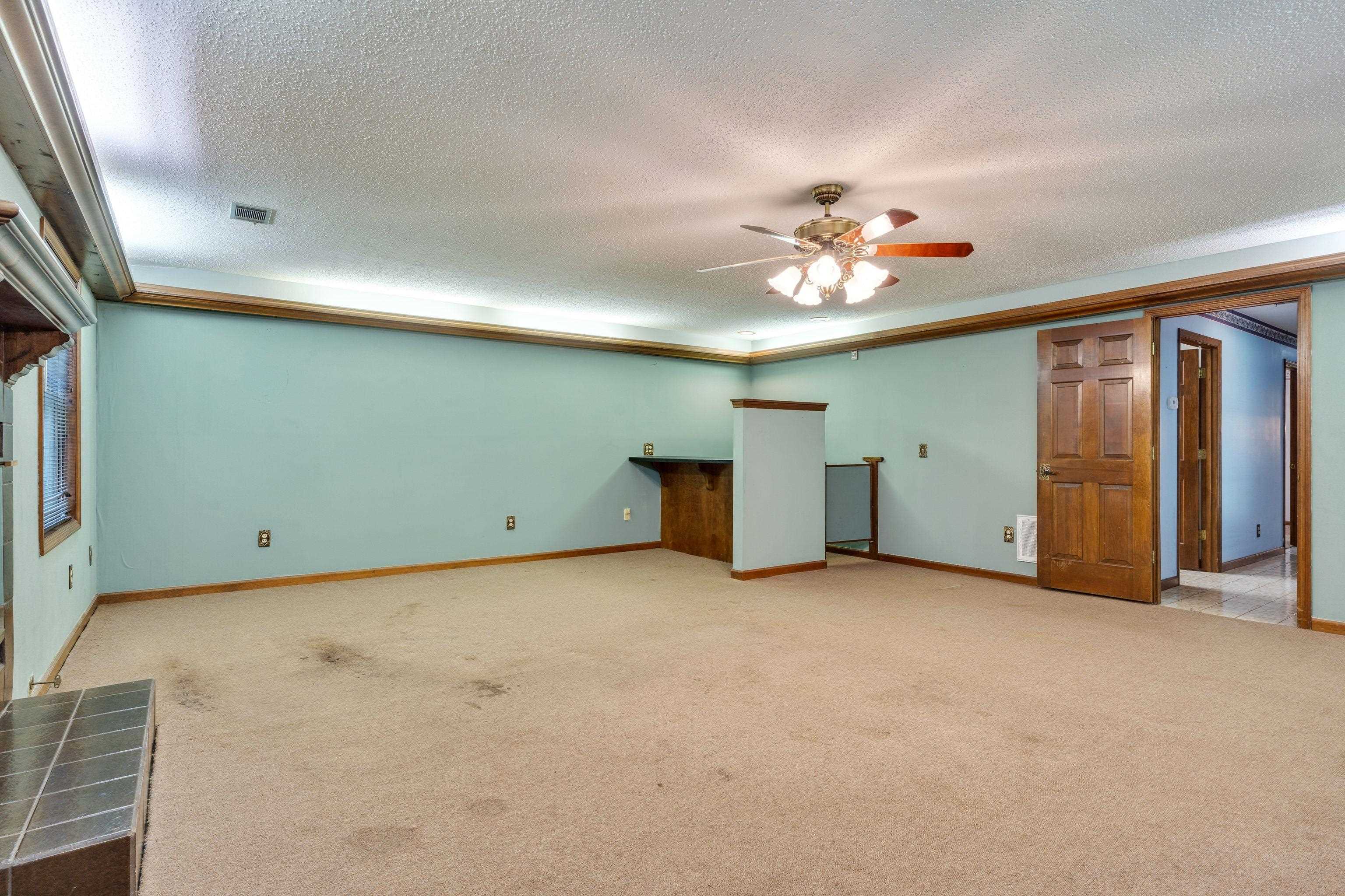 6375 Thomasville Road, Tallahassee, Florida image 24