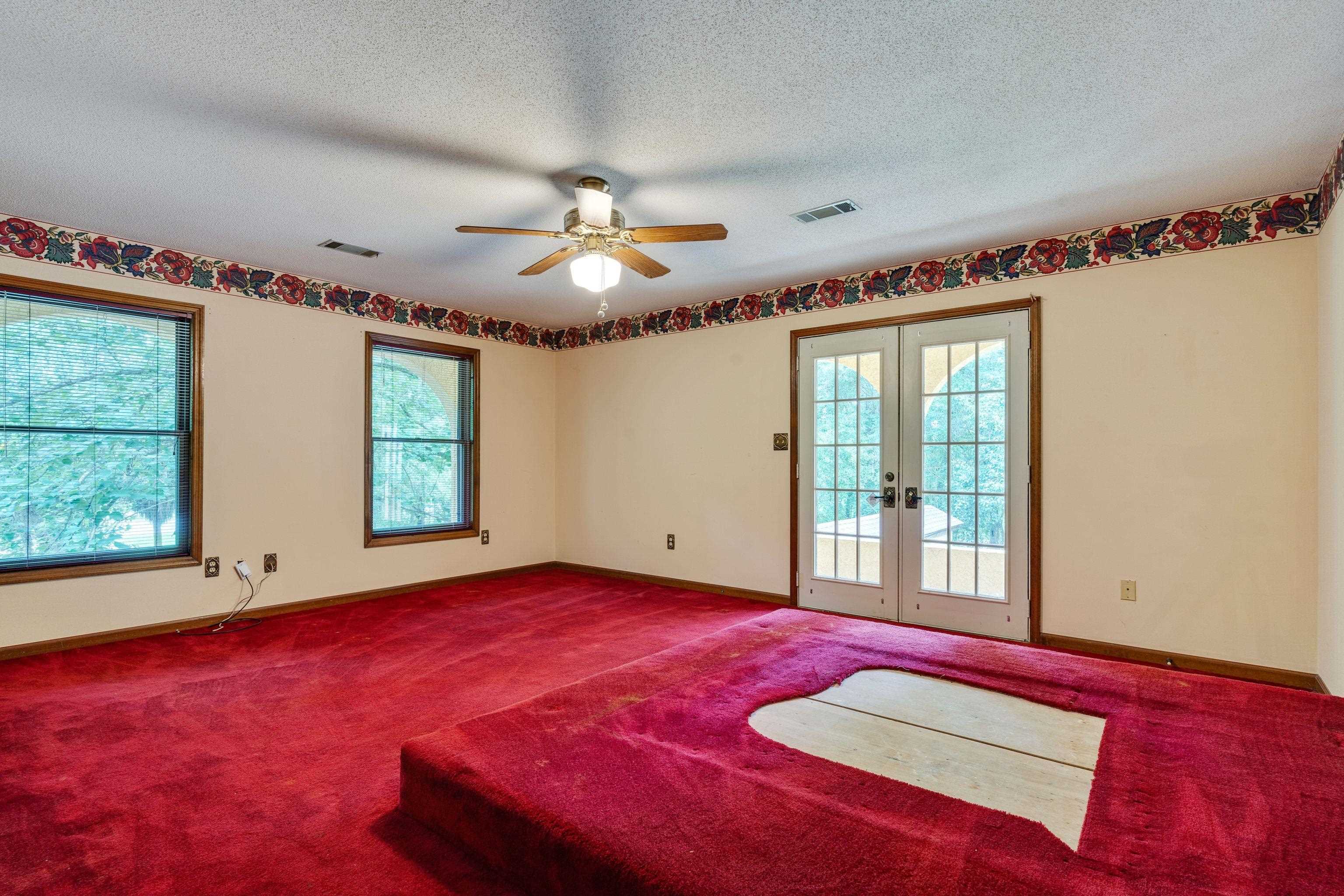 6375 Thomasville Road, Tallahassee, Florida image 25
