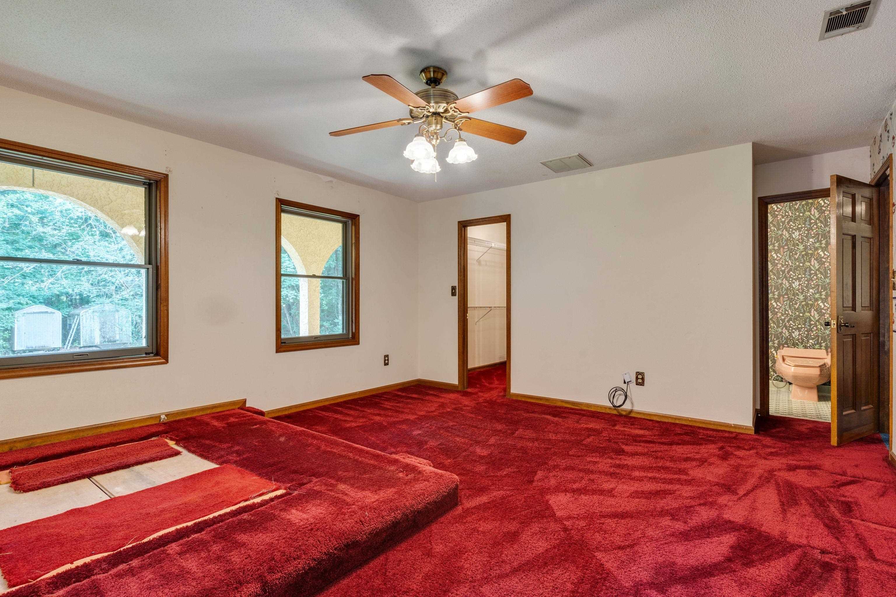 6375 Thomasville Road, Tallahassee, Florida image 28