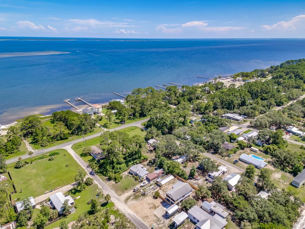 111 California Street, Carrabelle, Texas image 13