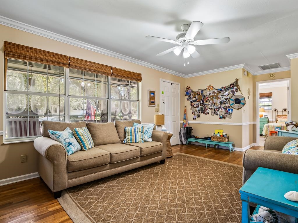 111 California Street, Carrabelle, Texas image 31