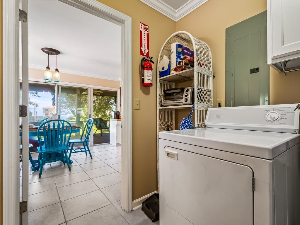 111 California Street, Carrabelle, Texas image 40