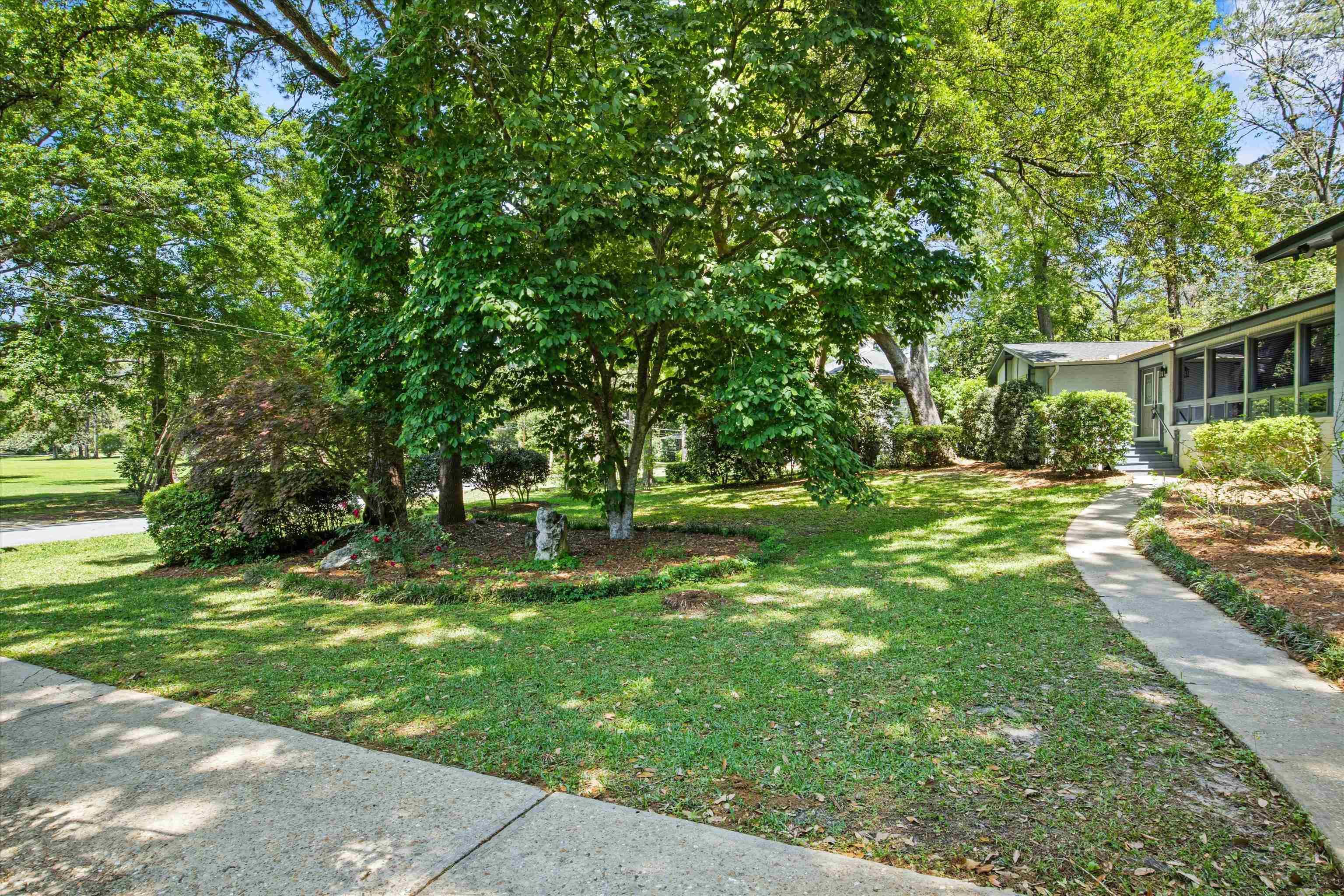 2521 Harriman Circle, Tallahassee, Florida image 2