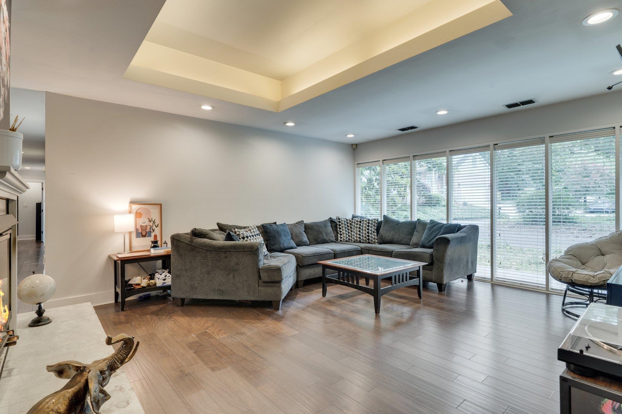 2414 Glenshire Lane, Tallahassee, Texas image 9