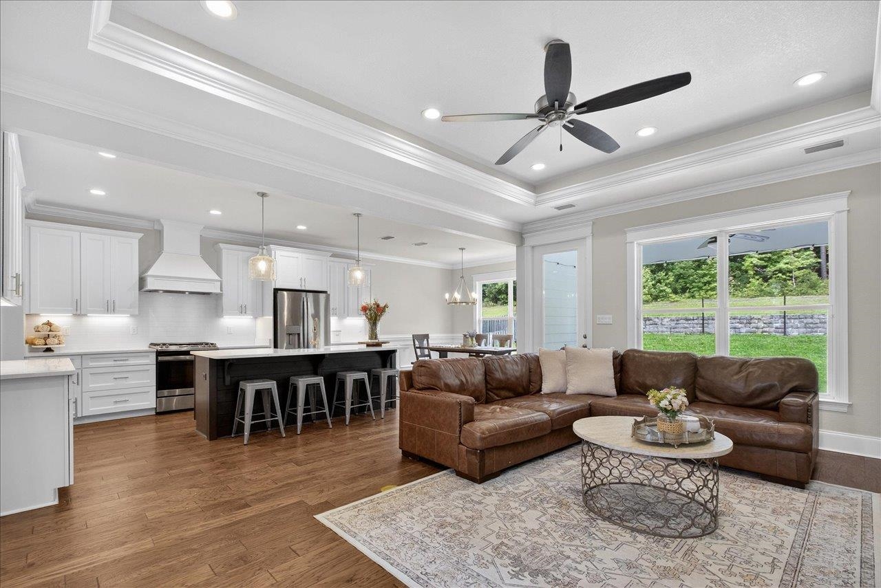 522 Knotted Pine Drive, Tallahassee, Florida image 6