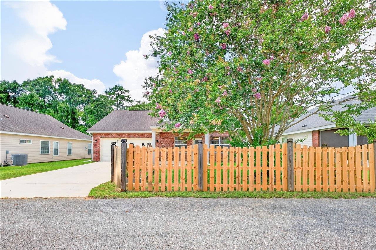 227 Waynard Way, Tallahassee, Texas image 36