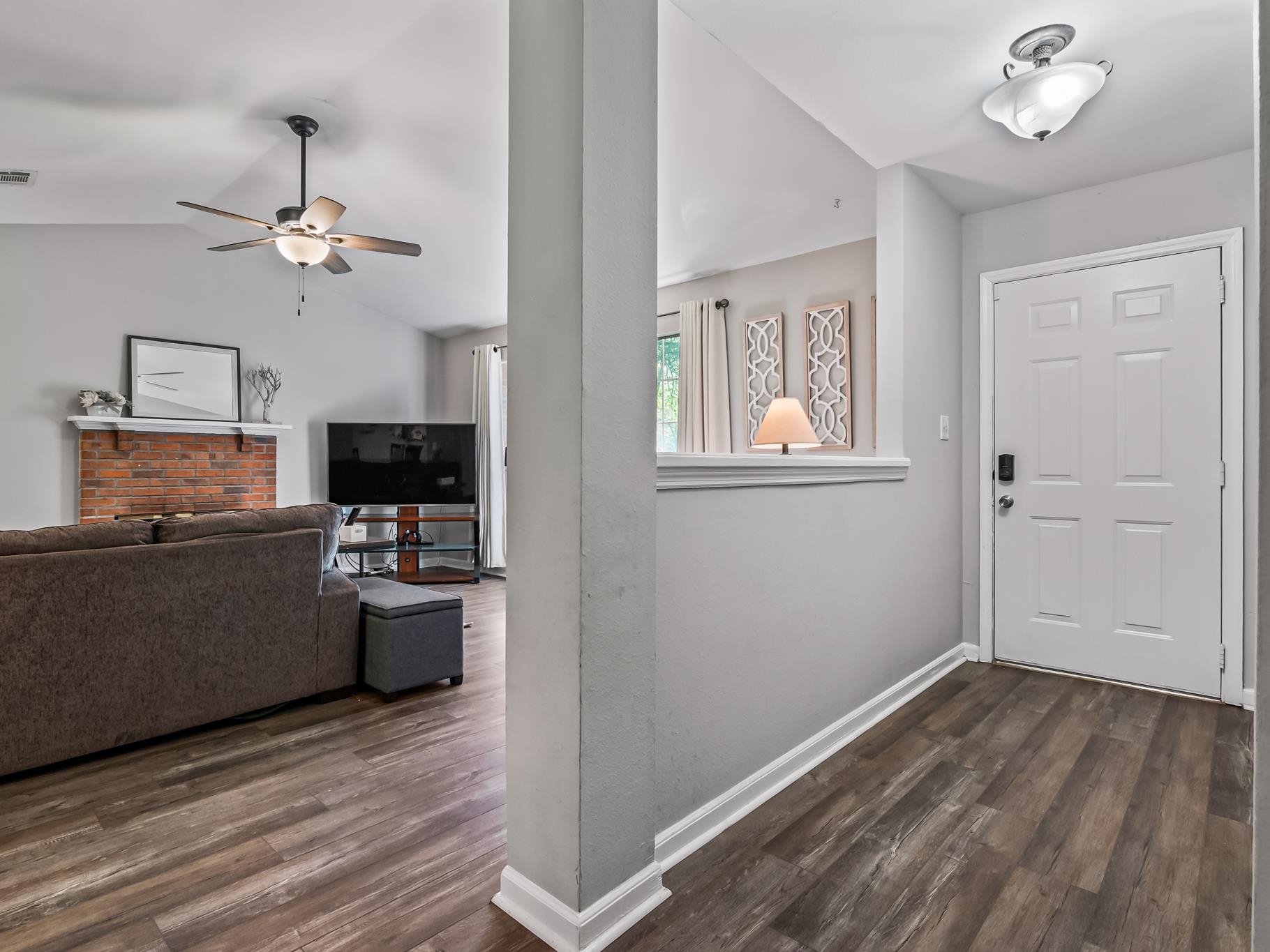1620 Cherry Hill Lane, Tallahassee, Texas image 4