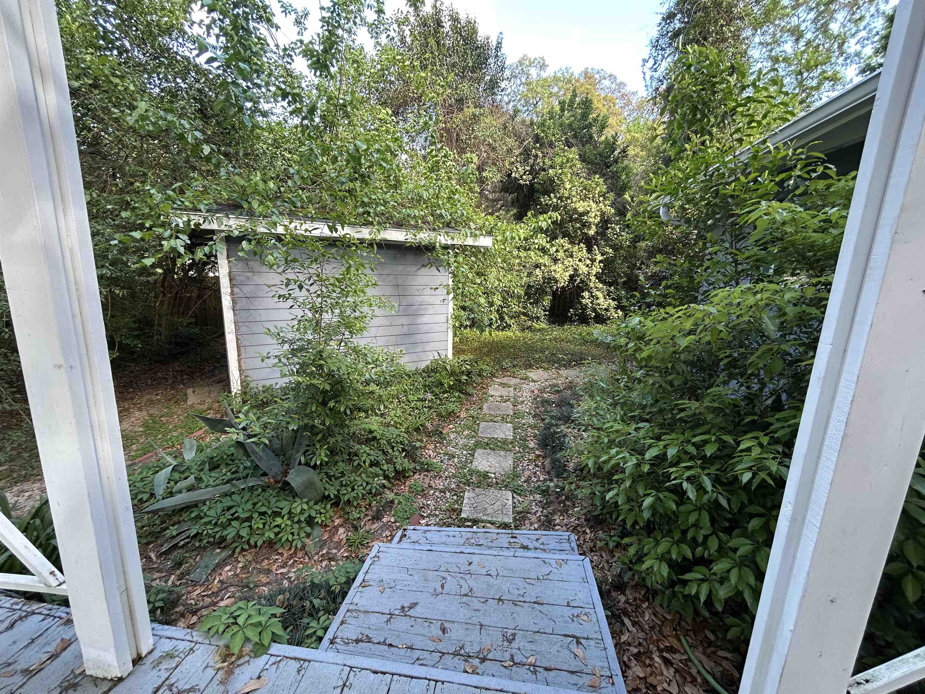 2111 Gibbs Drive, Tallahassee, Florida image 31