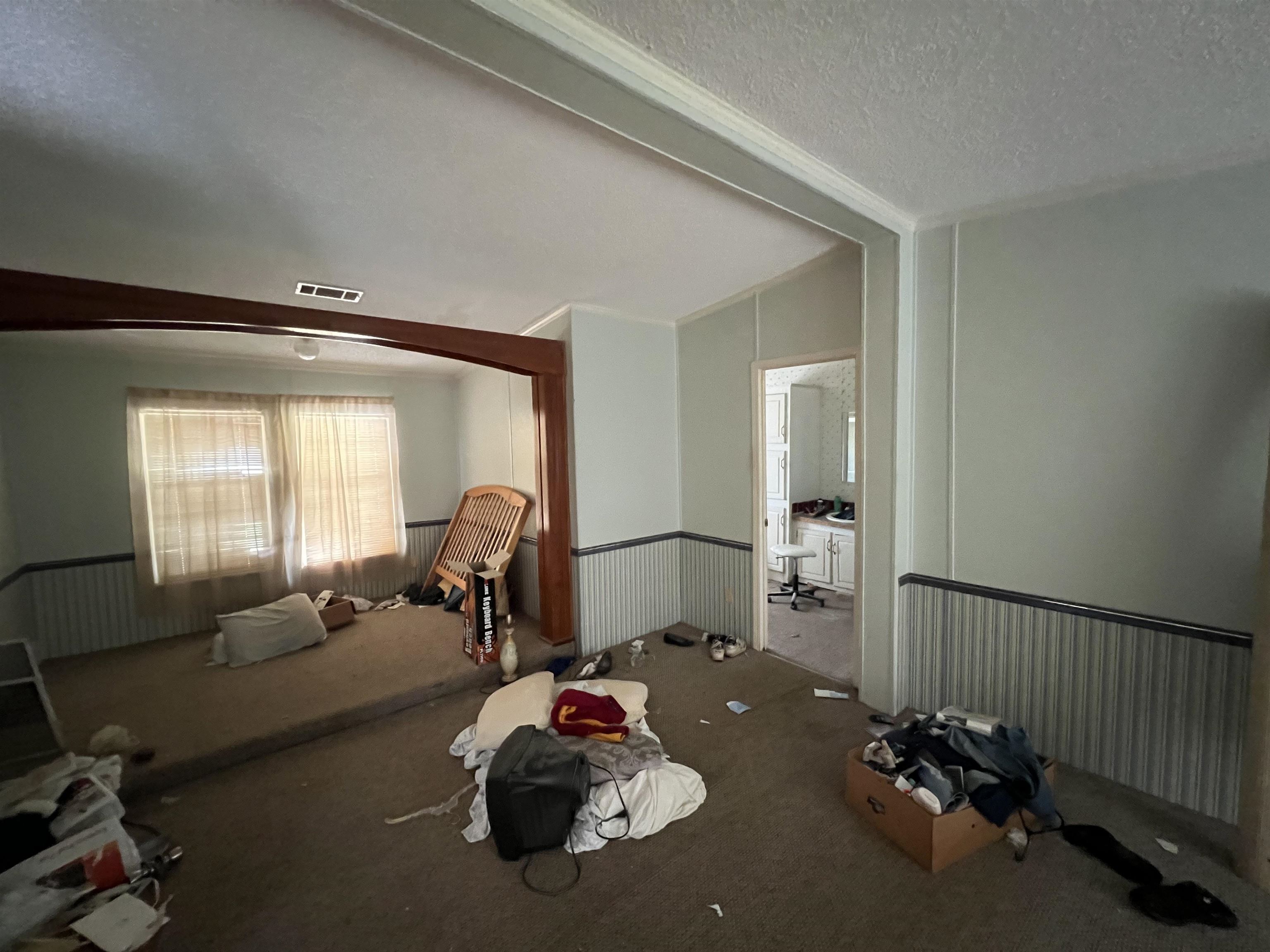 195 E Meadow Road, Monticello, Texas image 13