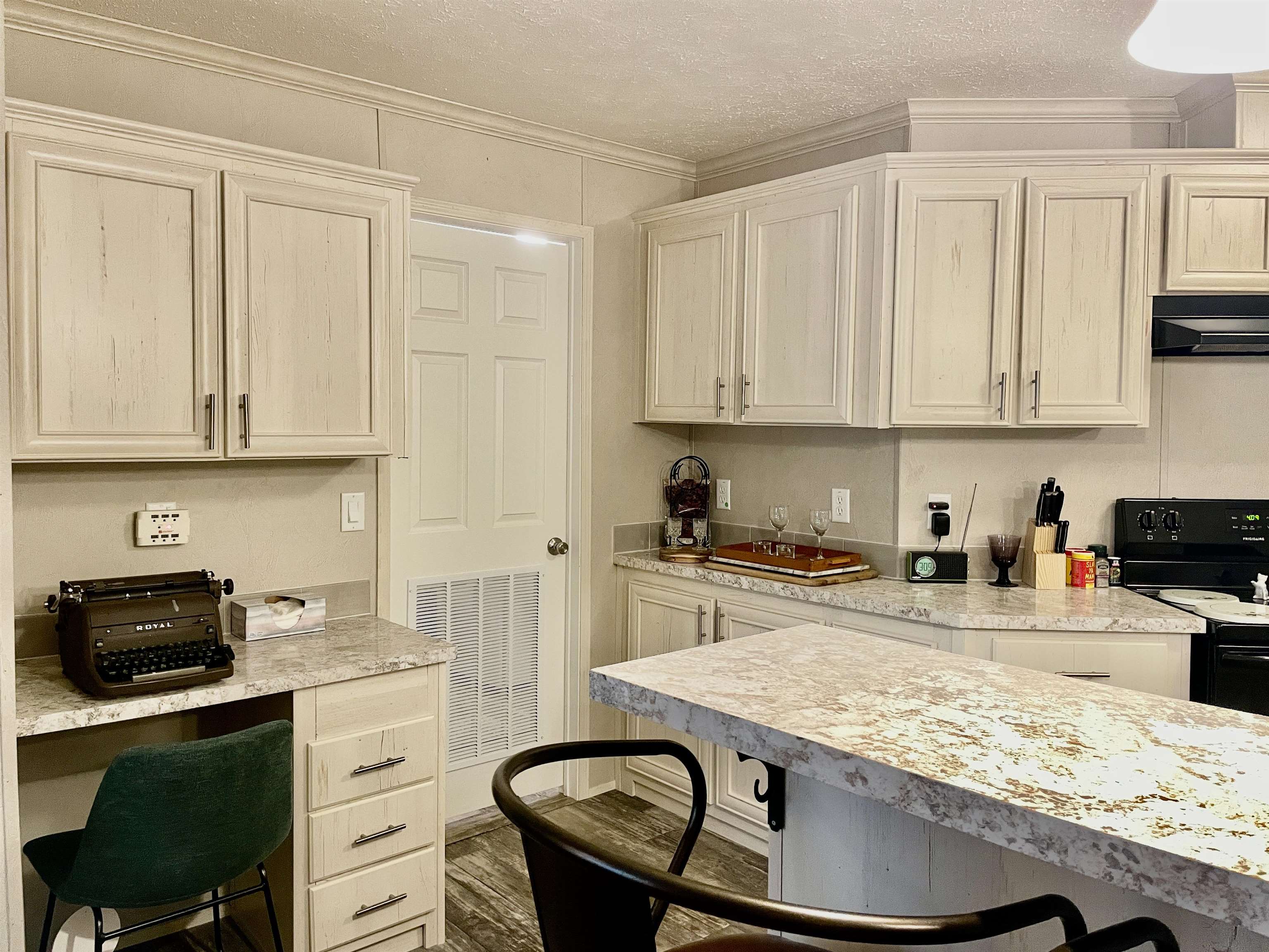 817 Margo Street, Tallahassee, Texas image 3