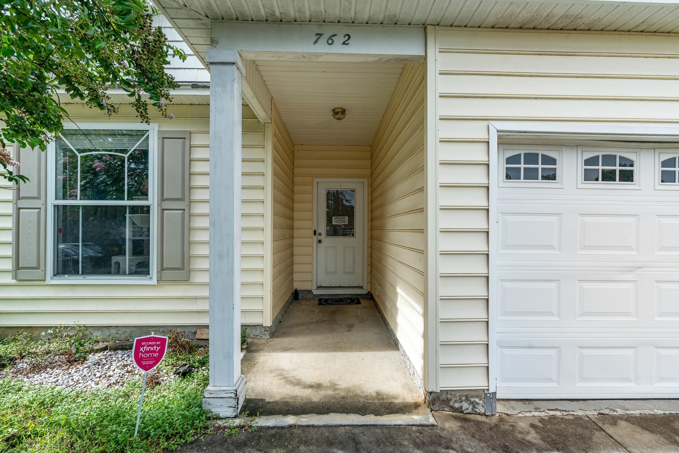 762 Brooke Manor Drive, Tallahassee, Florida image 4