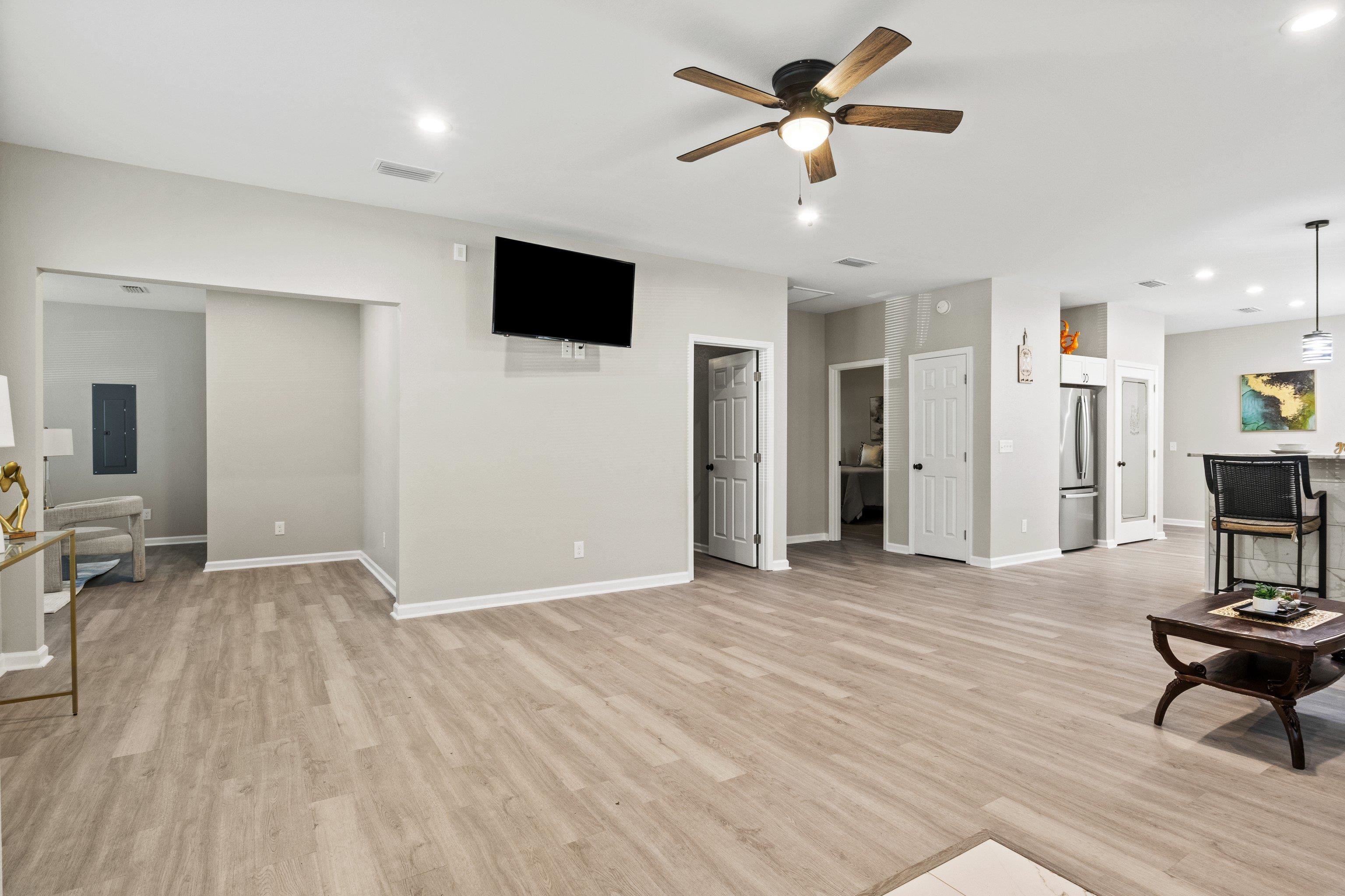 208 N Lowe Street, Quincy, Florida image 2