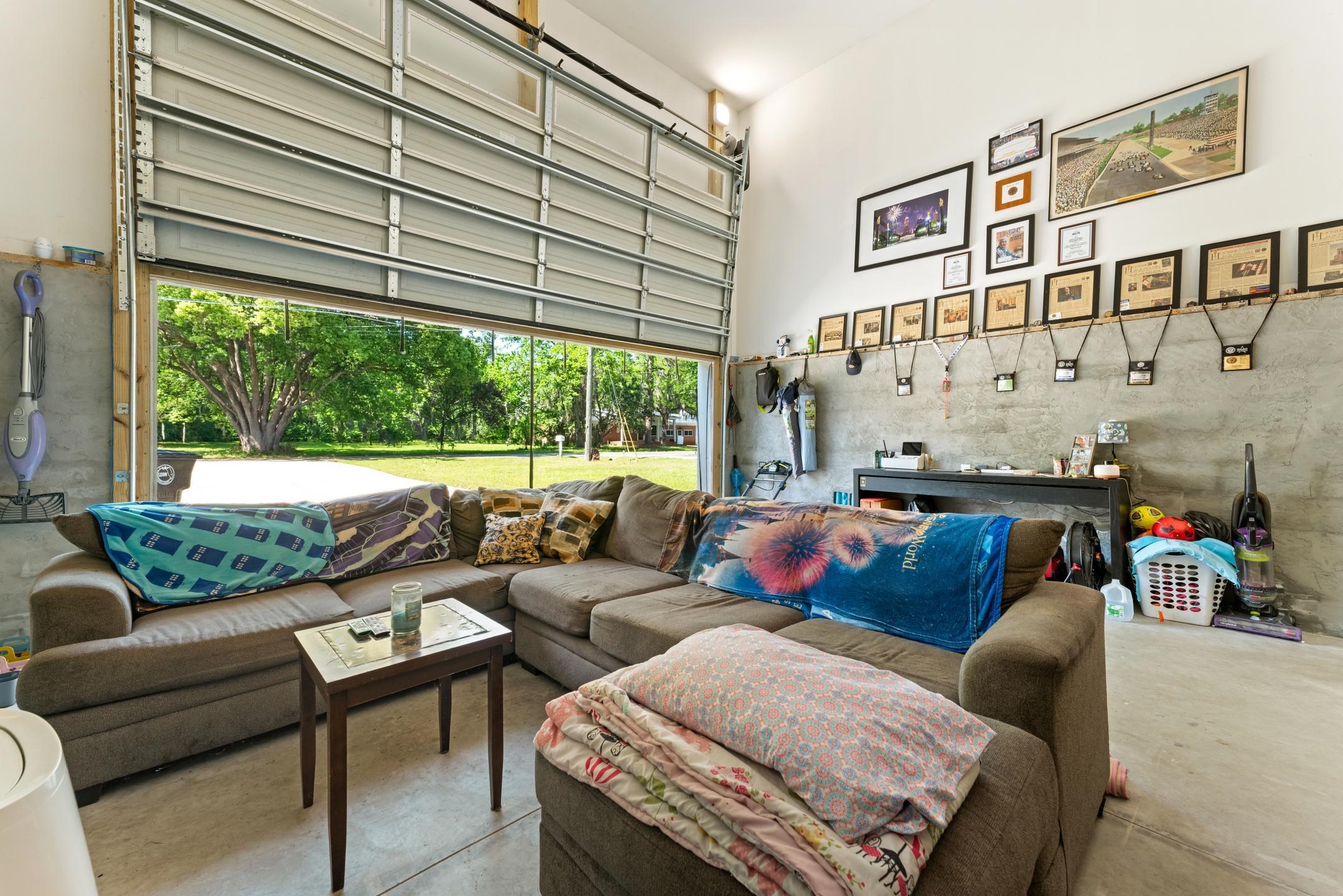 1905 Shady Oaks Drive, Tallahassee, Texas image 33