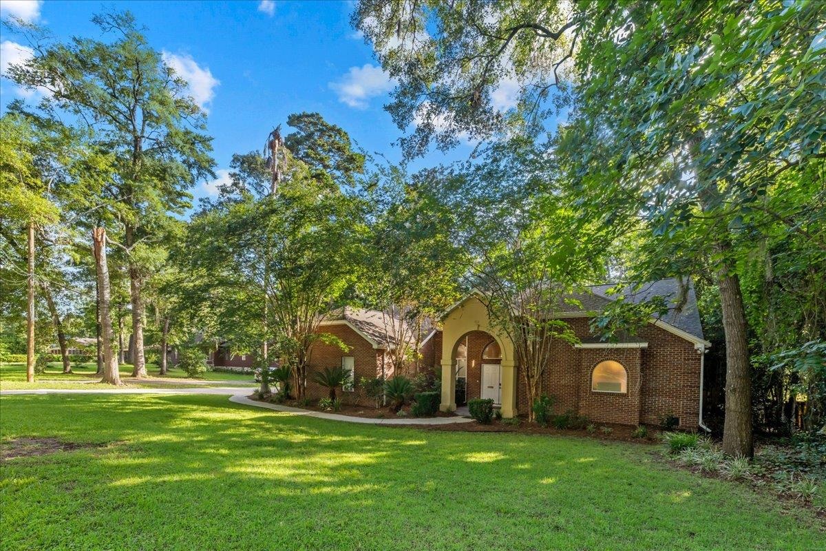 1821 Woodgate Way, Tallahassee, Florida image 2