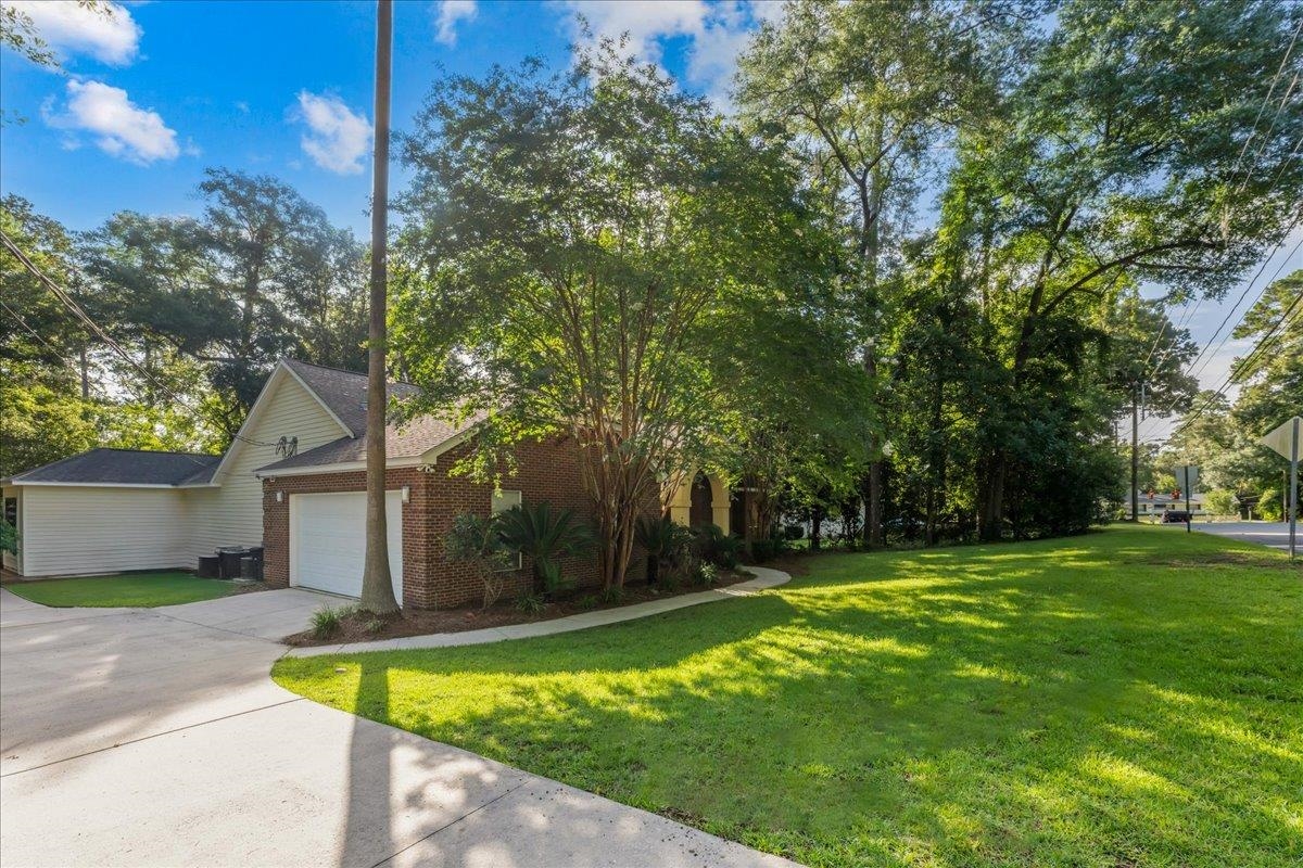 1821 Woodgate Way, Tallahassee, Florida image 3