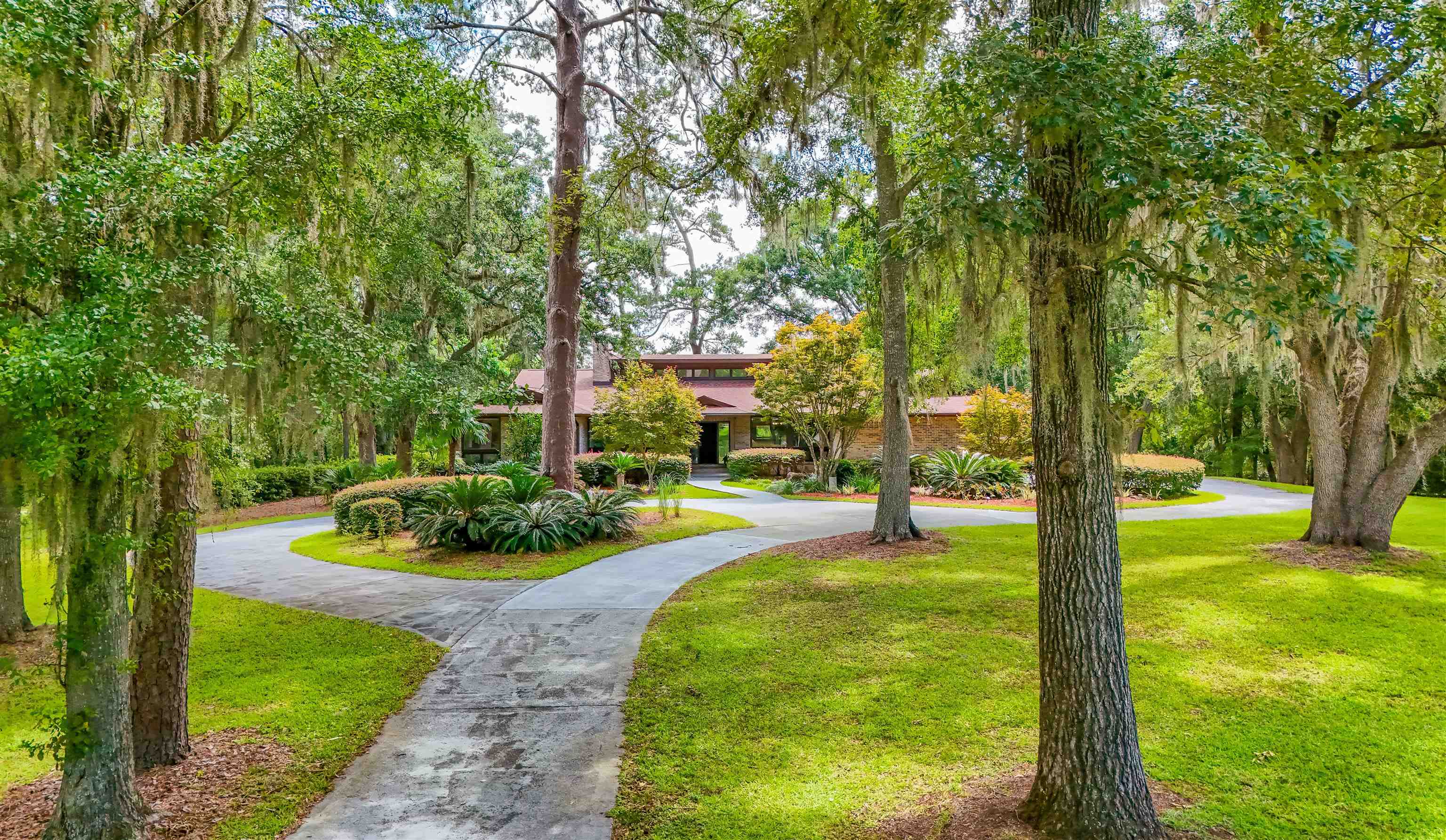 9257 Shady Crest Lane, Tallahassee, Florida image 1