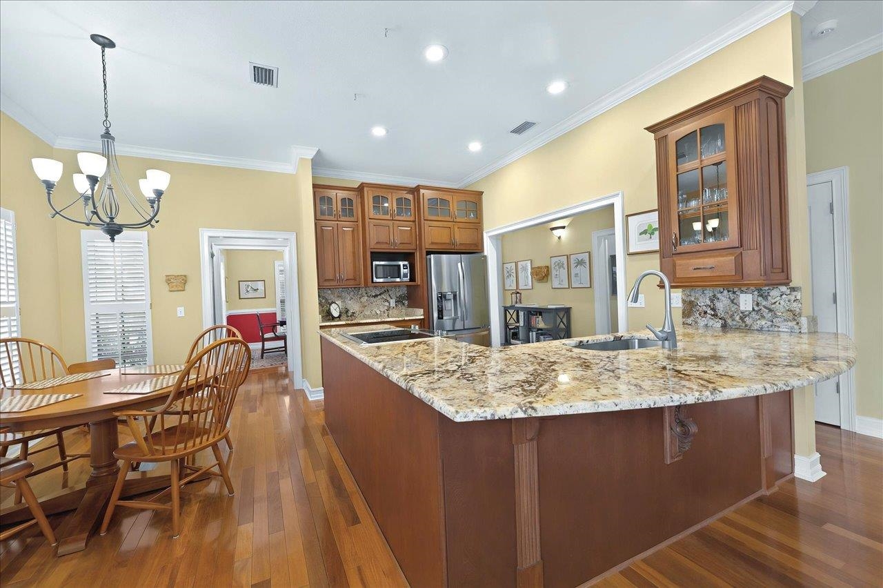 2128 Drayton Drive, Tallahassee, Florida image 9