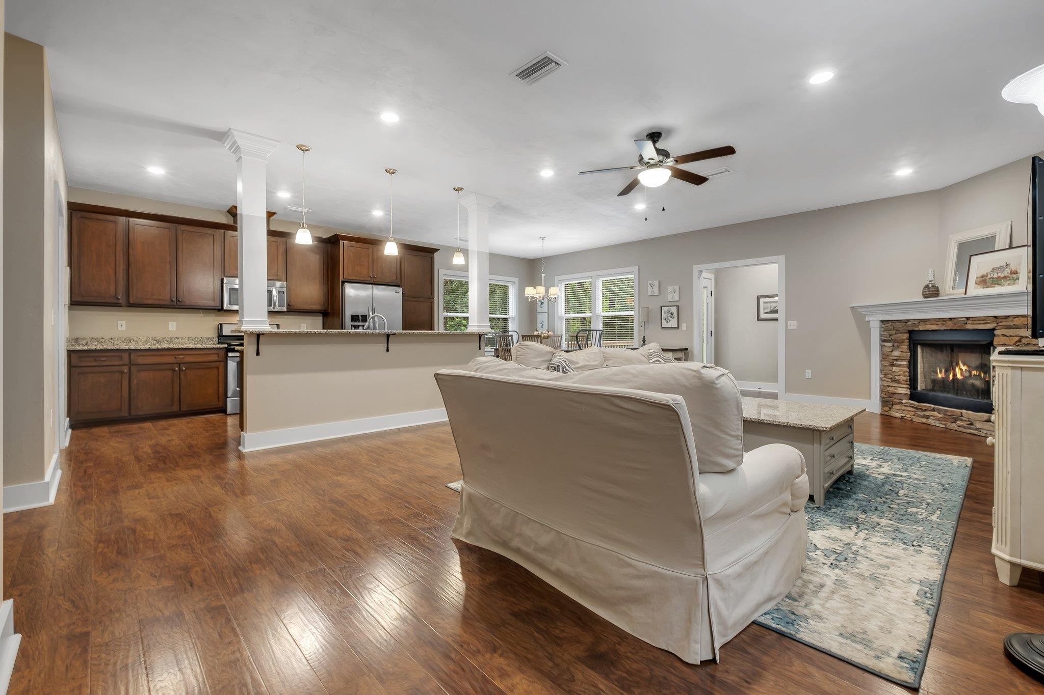 8033 E Briarcreek Road, Tallahassee, Texas image 8