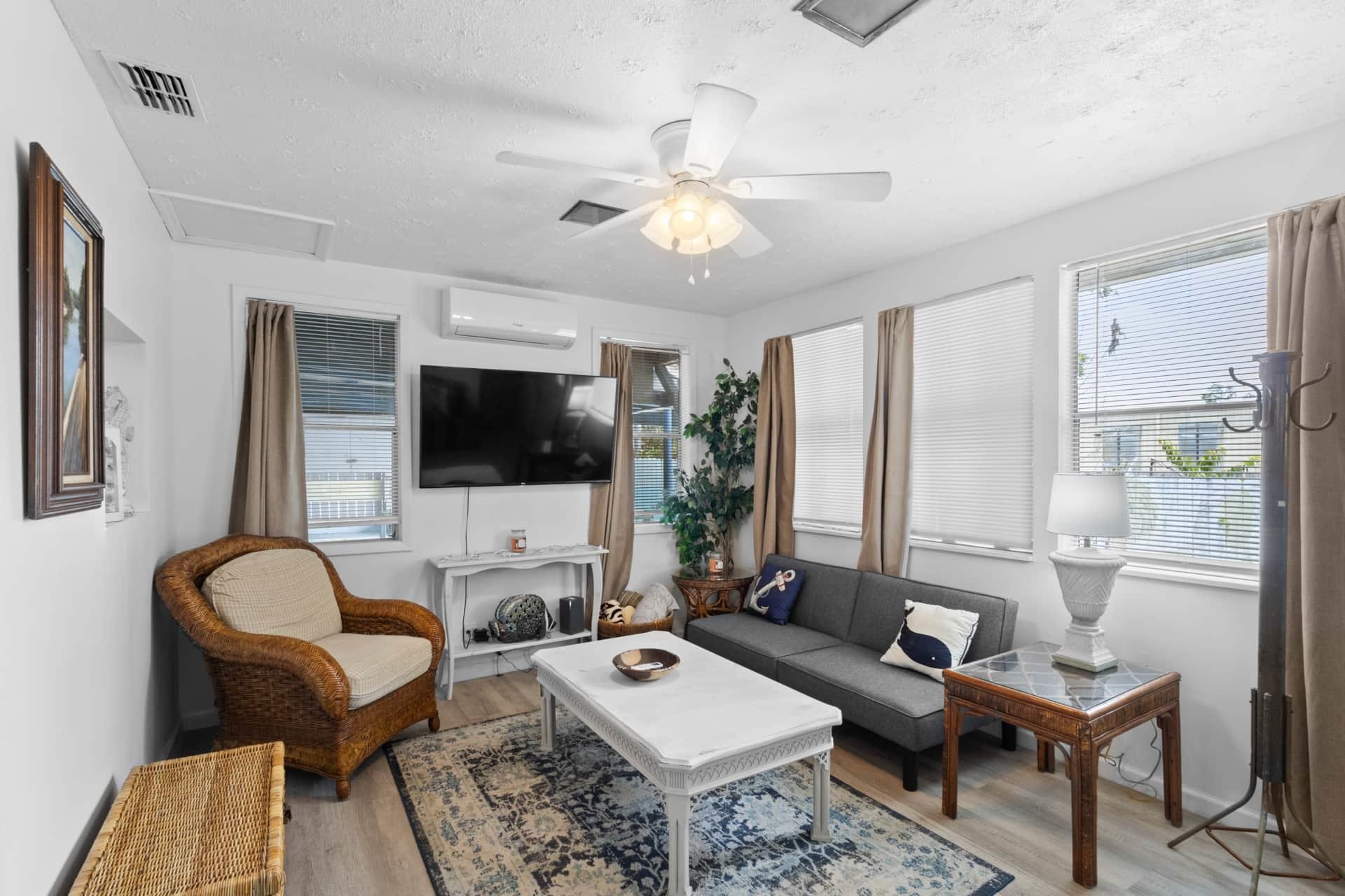 1405 SE 2nd Avenue, Steinhatchee, Florida image 3