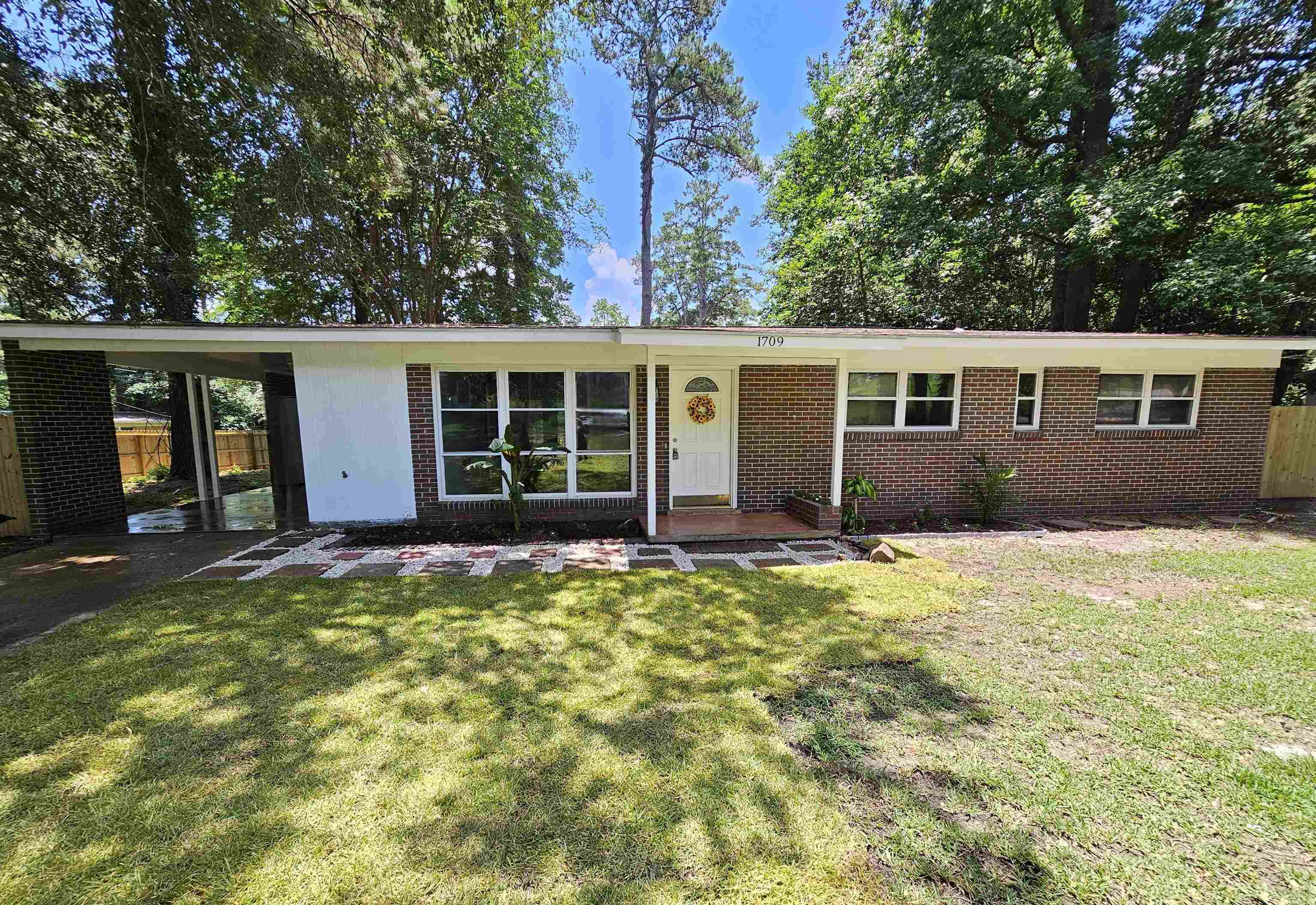 1709 Canterbury Street, Tallahassee, Texas image 1
