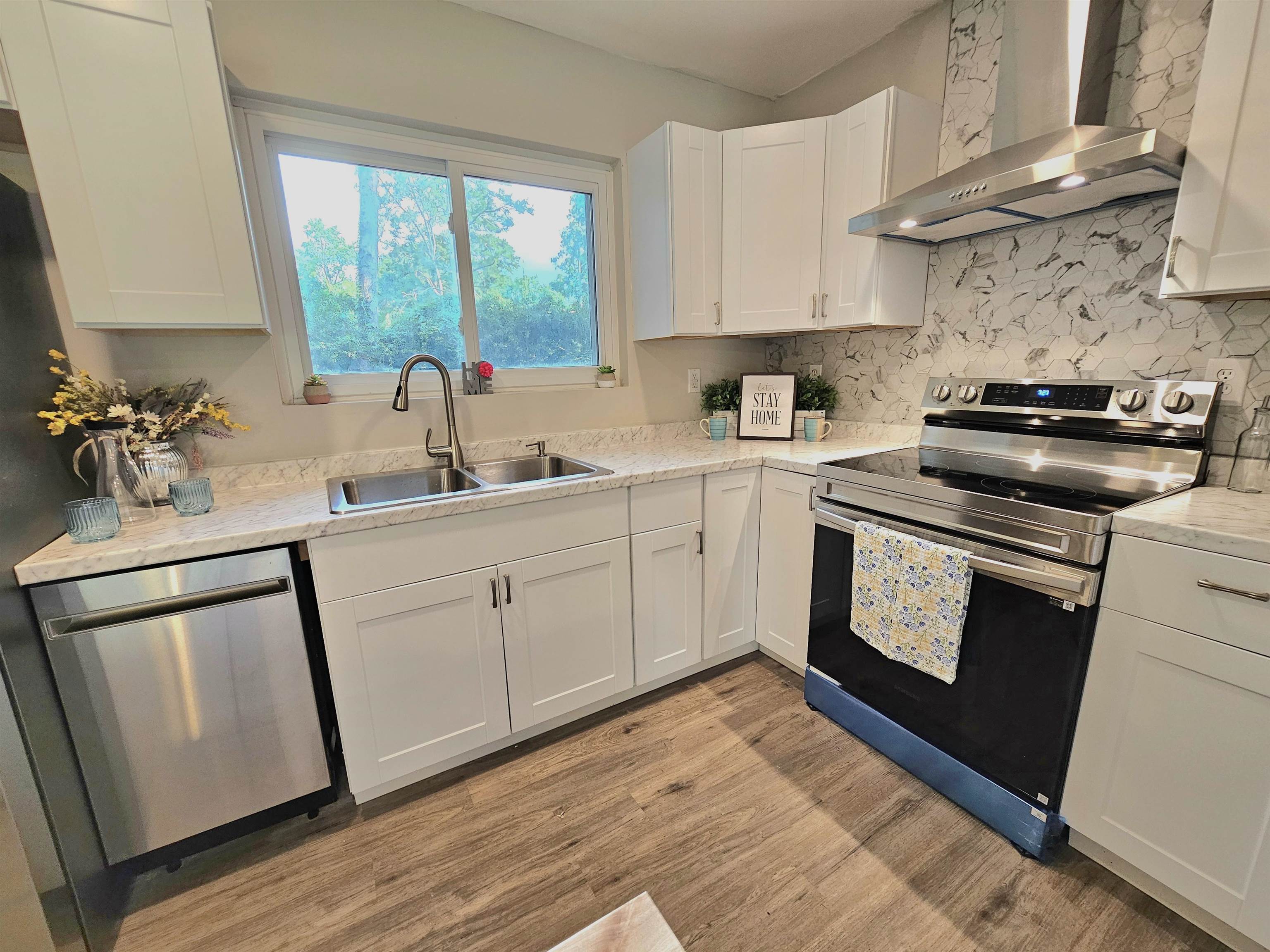 1709 Canterbury Street, Tallahassee, Texas image 7