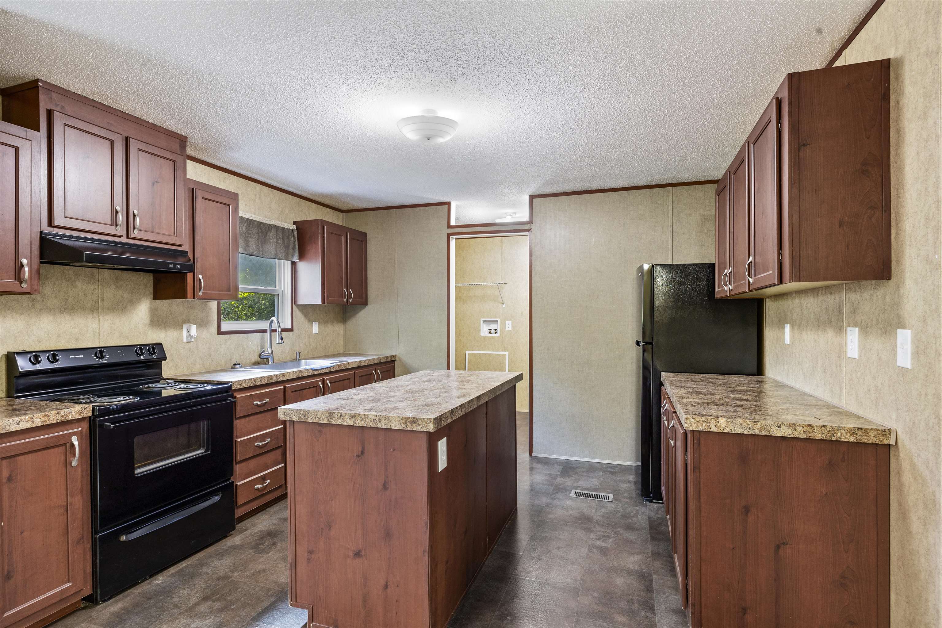 2940 N Courtney Rd, Perry, Florida image 5