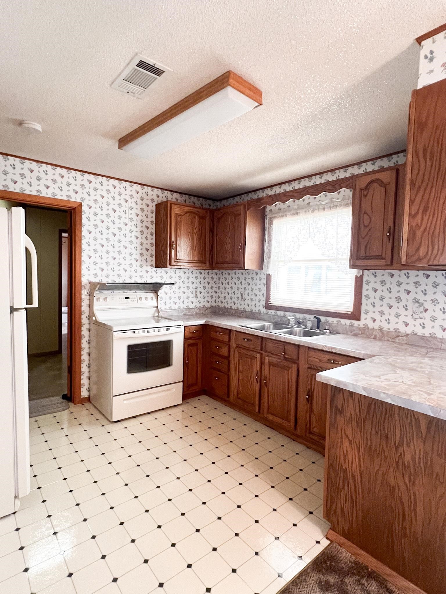 2048 W Gas Plant Road, Perry, Florida image 16
