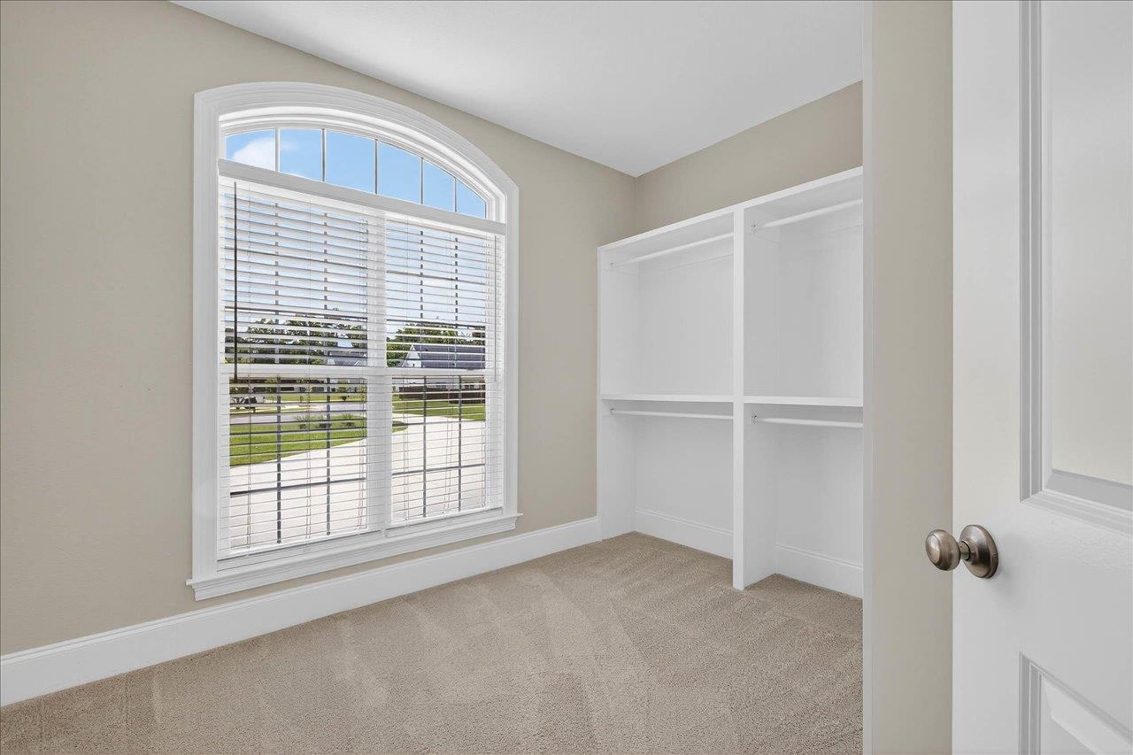 518 Knotted Pine Drive, Tallahassee, Florida image 26