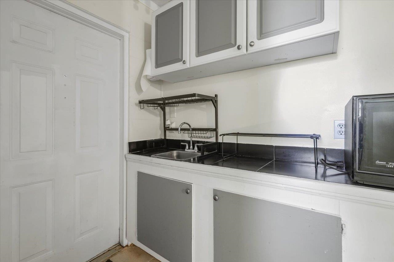 1529 Live Oak Drive #A, Tallahassee, Florida image 25