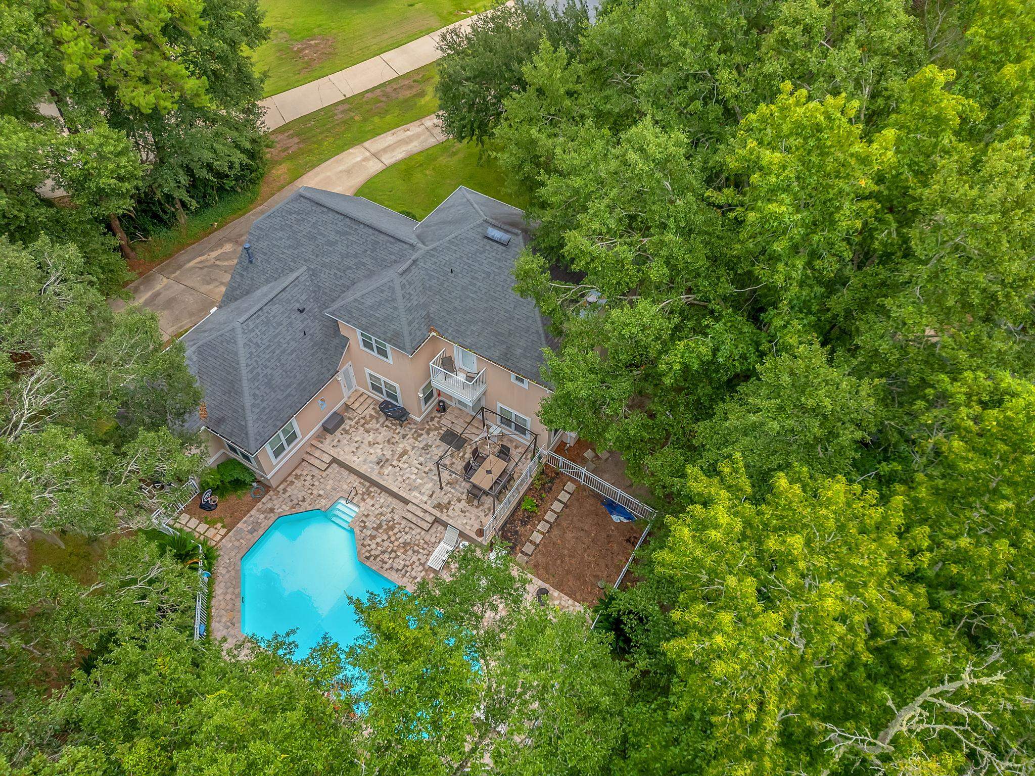 405 Holly Hill Court, Tallahassee, Texas image 1