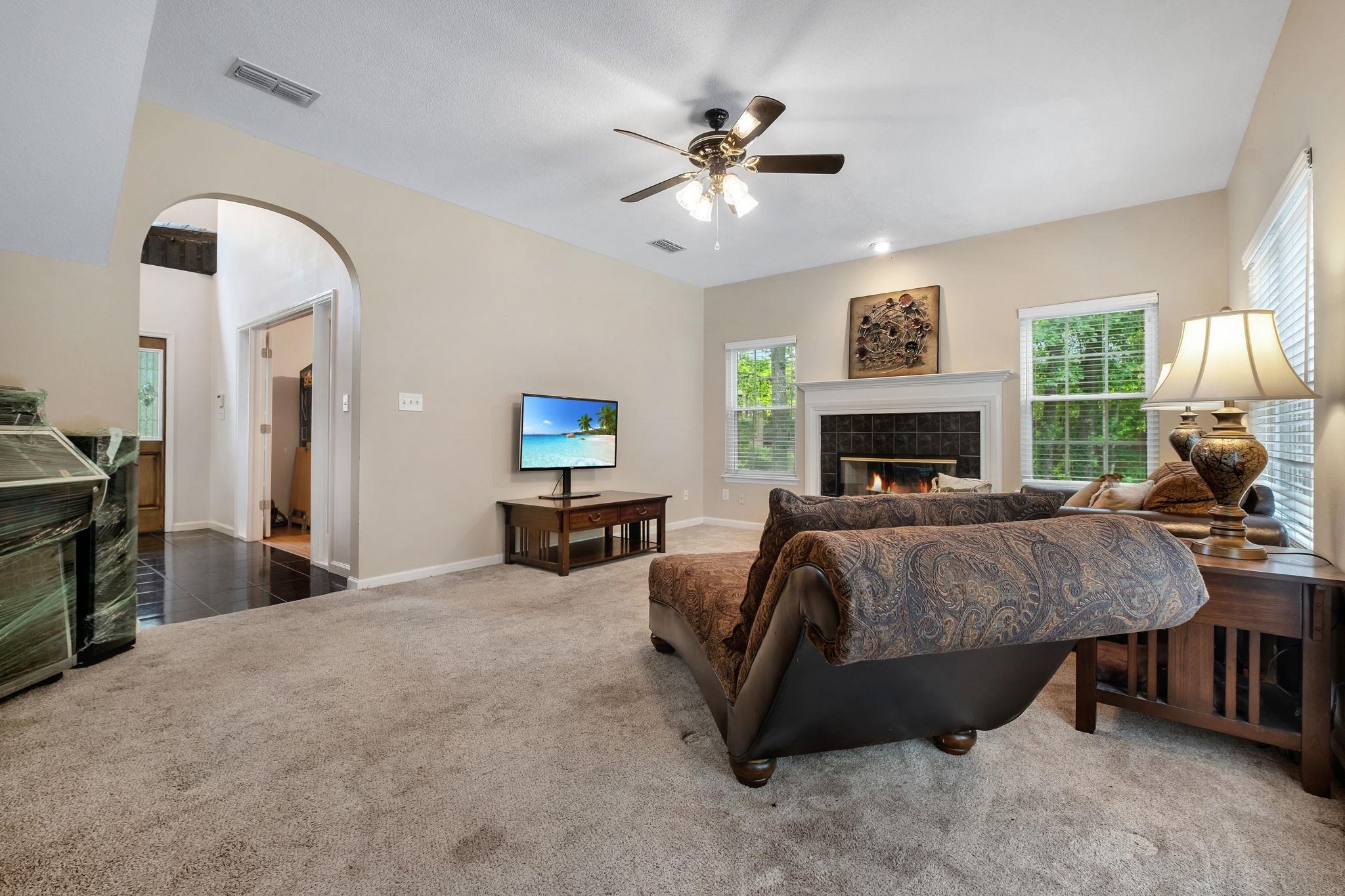 405 Holly Hill Court, Tallahassee, Texas image 11