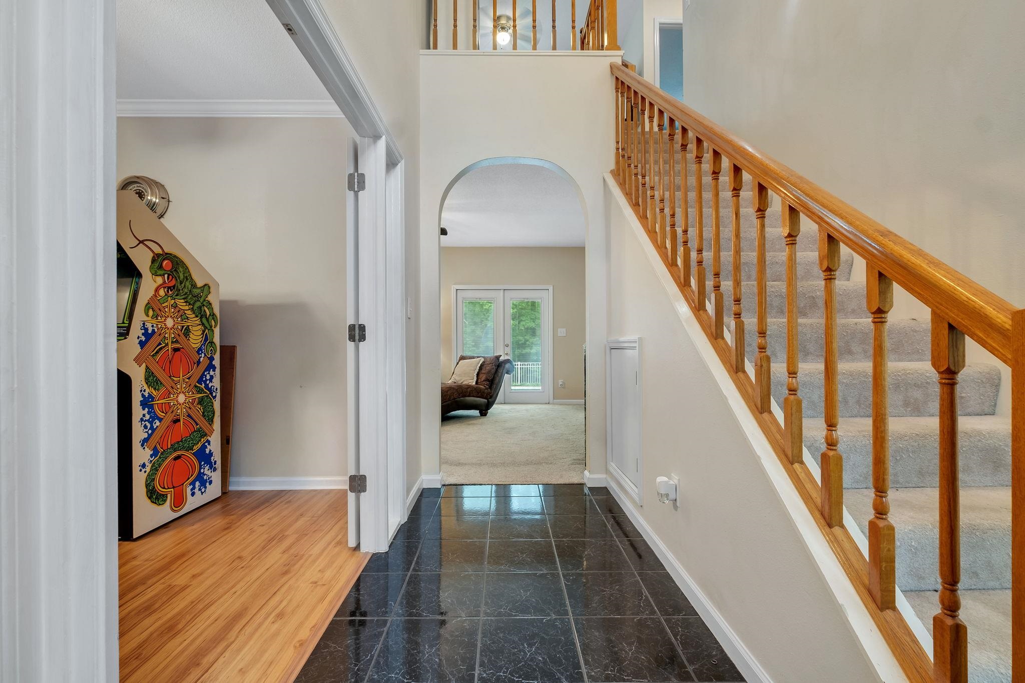 405 Holly Hill Court, Tallahassee, Texas image 9
