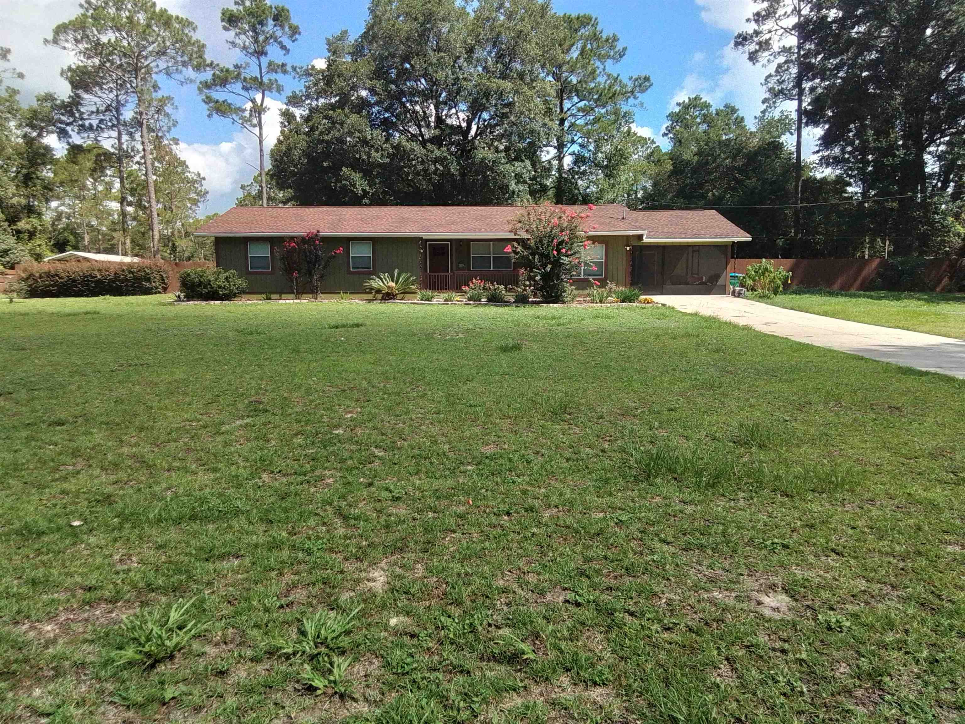 88 Wildwood Drive, Crawfordville, Florida image 2