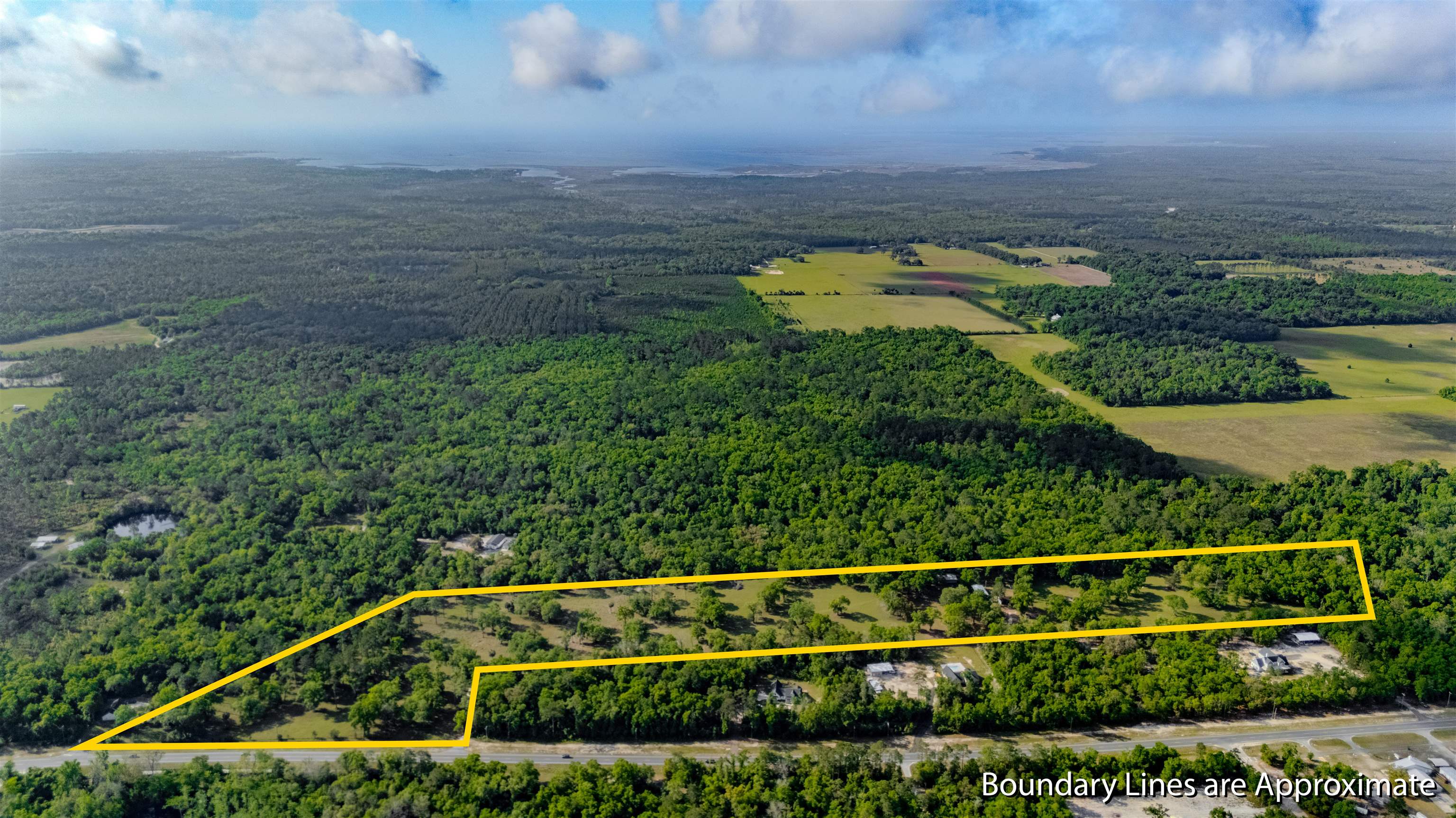 4025 Coastal Highway, Crawfordville, Florida image 1