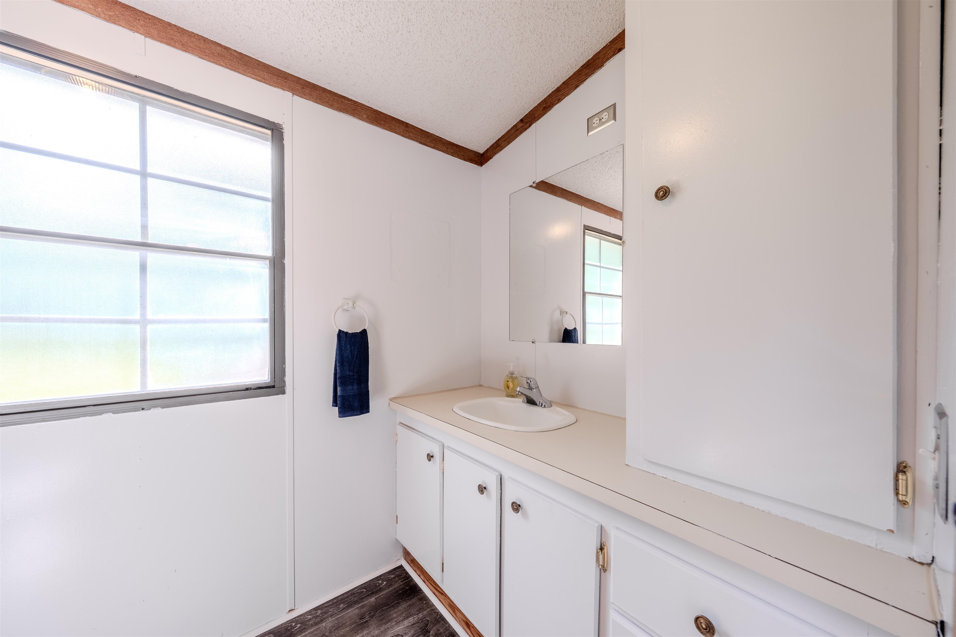 4025 Coastal Highway, Crawfordville, Florida image 36