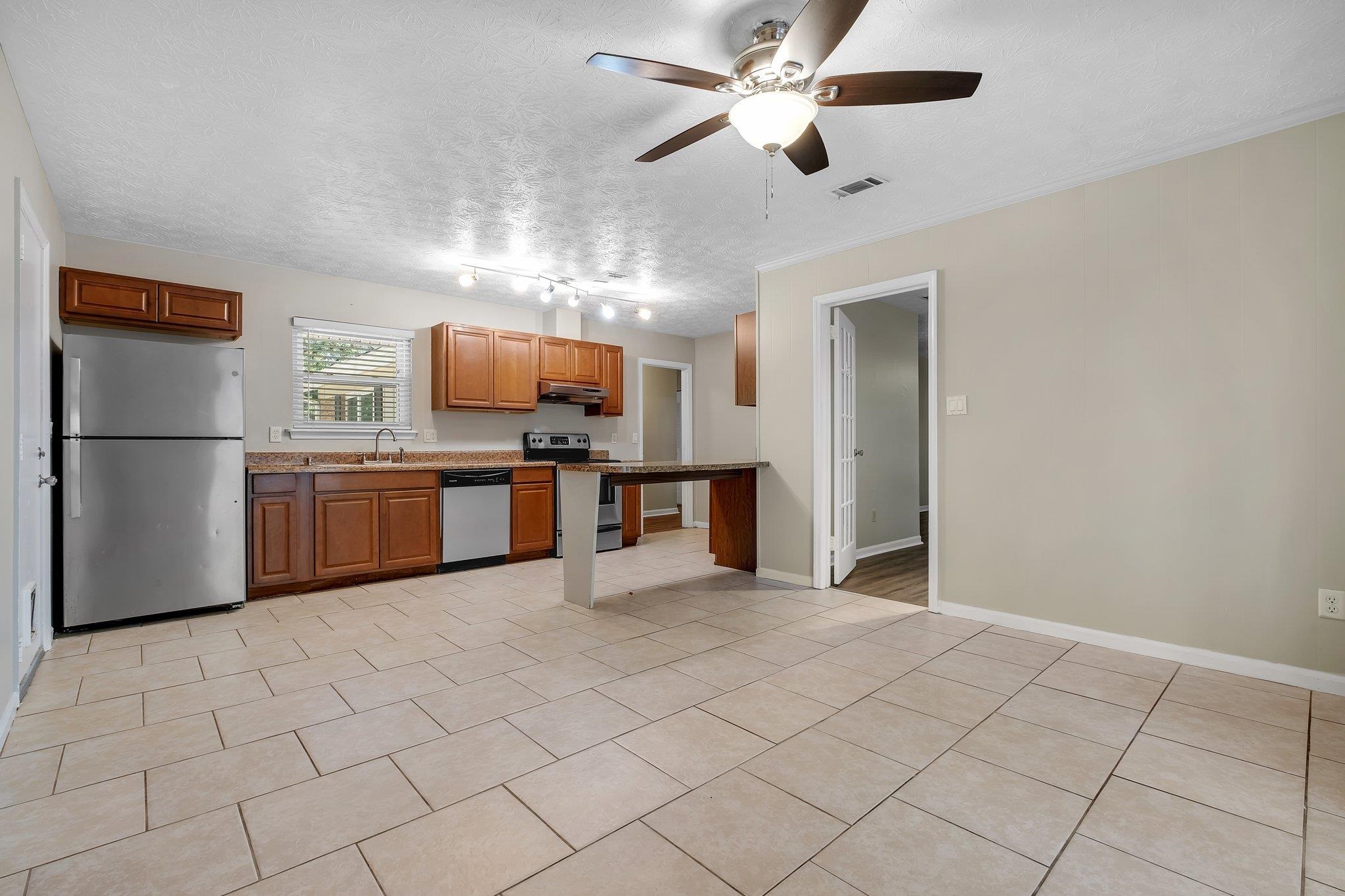 1819 Mayfair Road, Tallahassee, Florida image 6