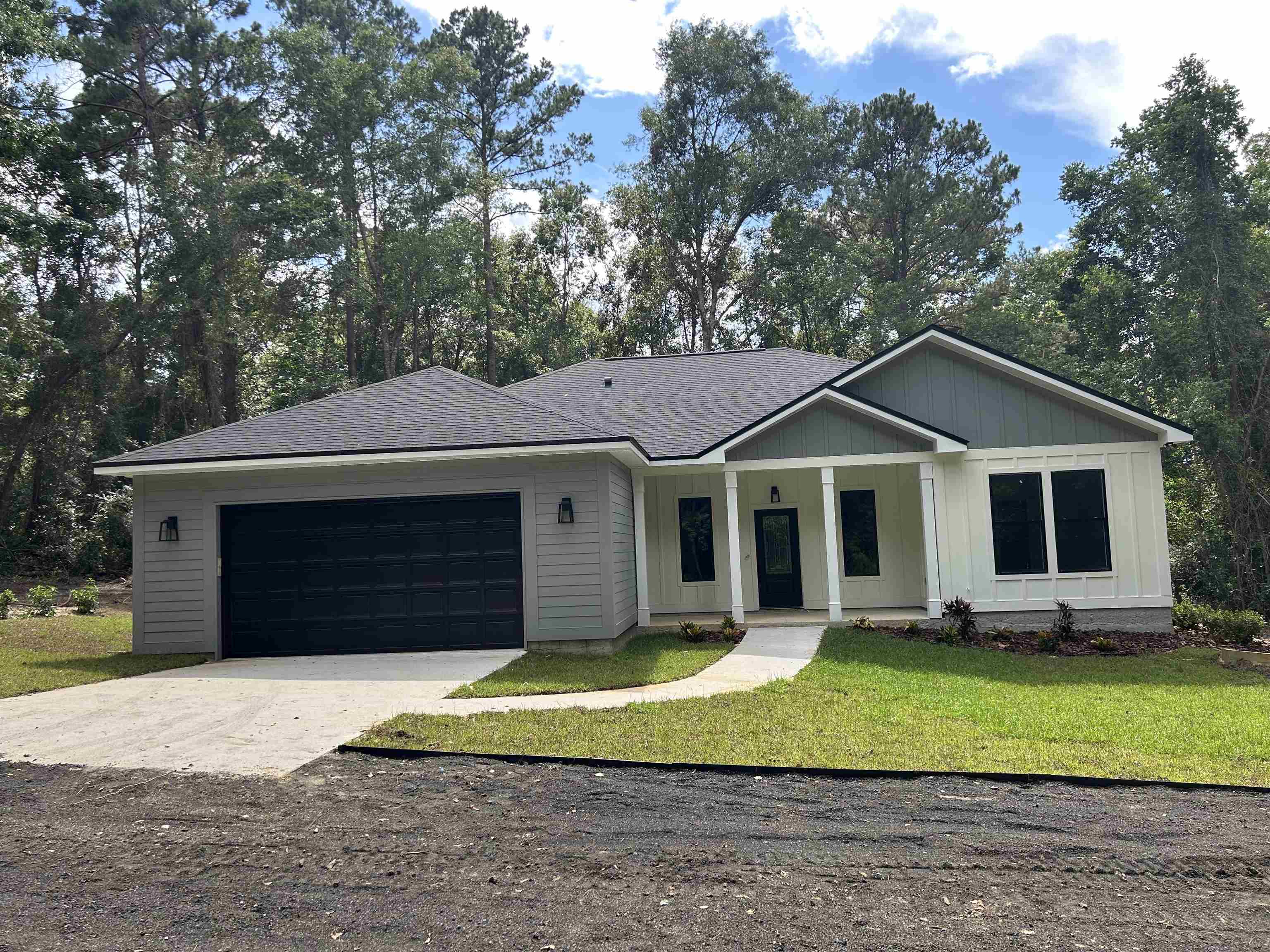 327 Hayward/dupont Road, Midway, Florida image 1