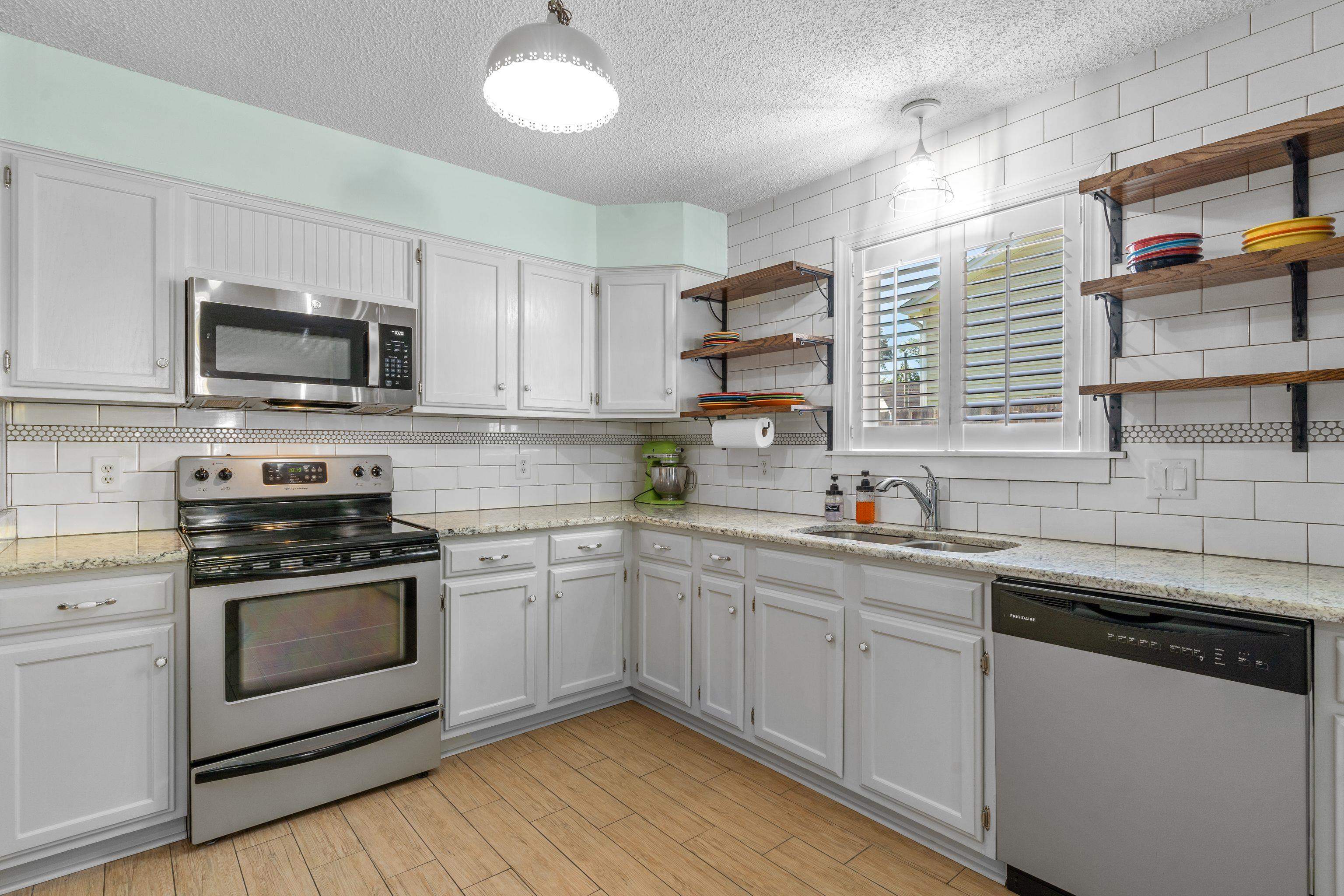 540 Forest Green Drive, Tallahassee, Florida image 12