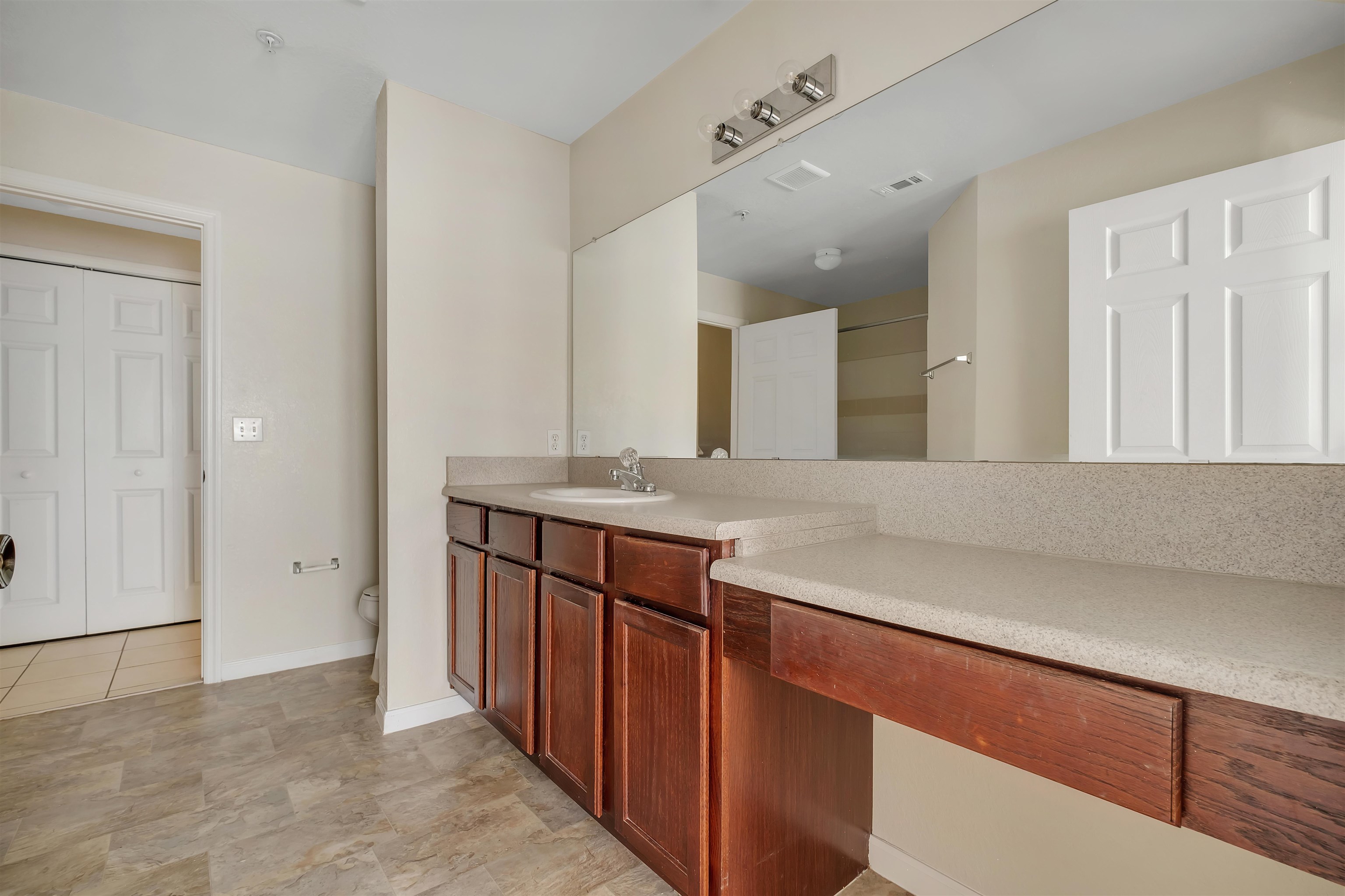 2801 Chancellorsville Drive #536, Tallahassee, Florida image 11