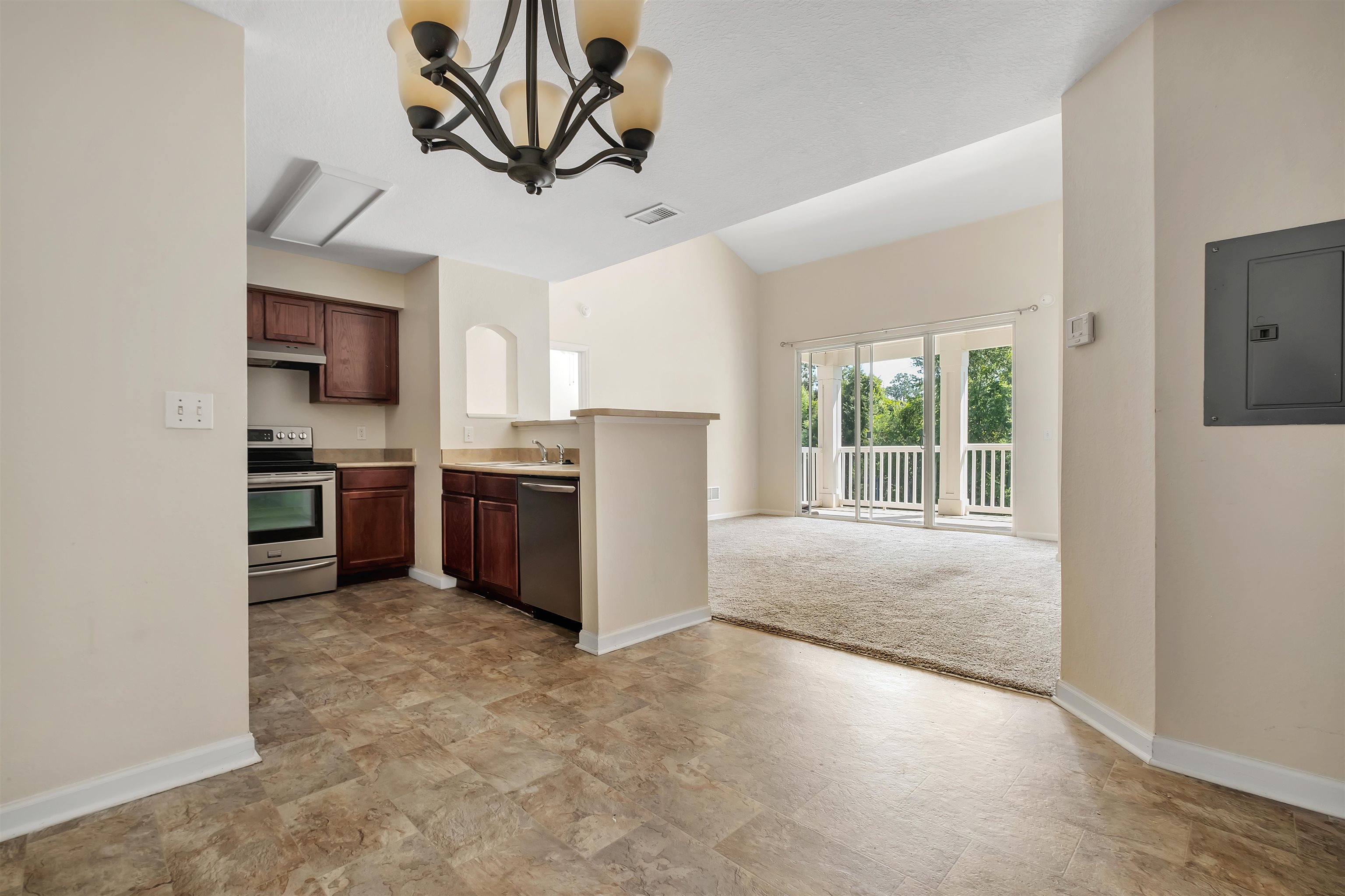 2801 Chancellorsville Drive #536, Tallahassee, Florida image 2