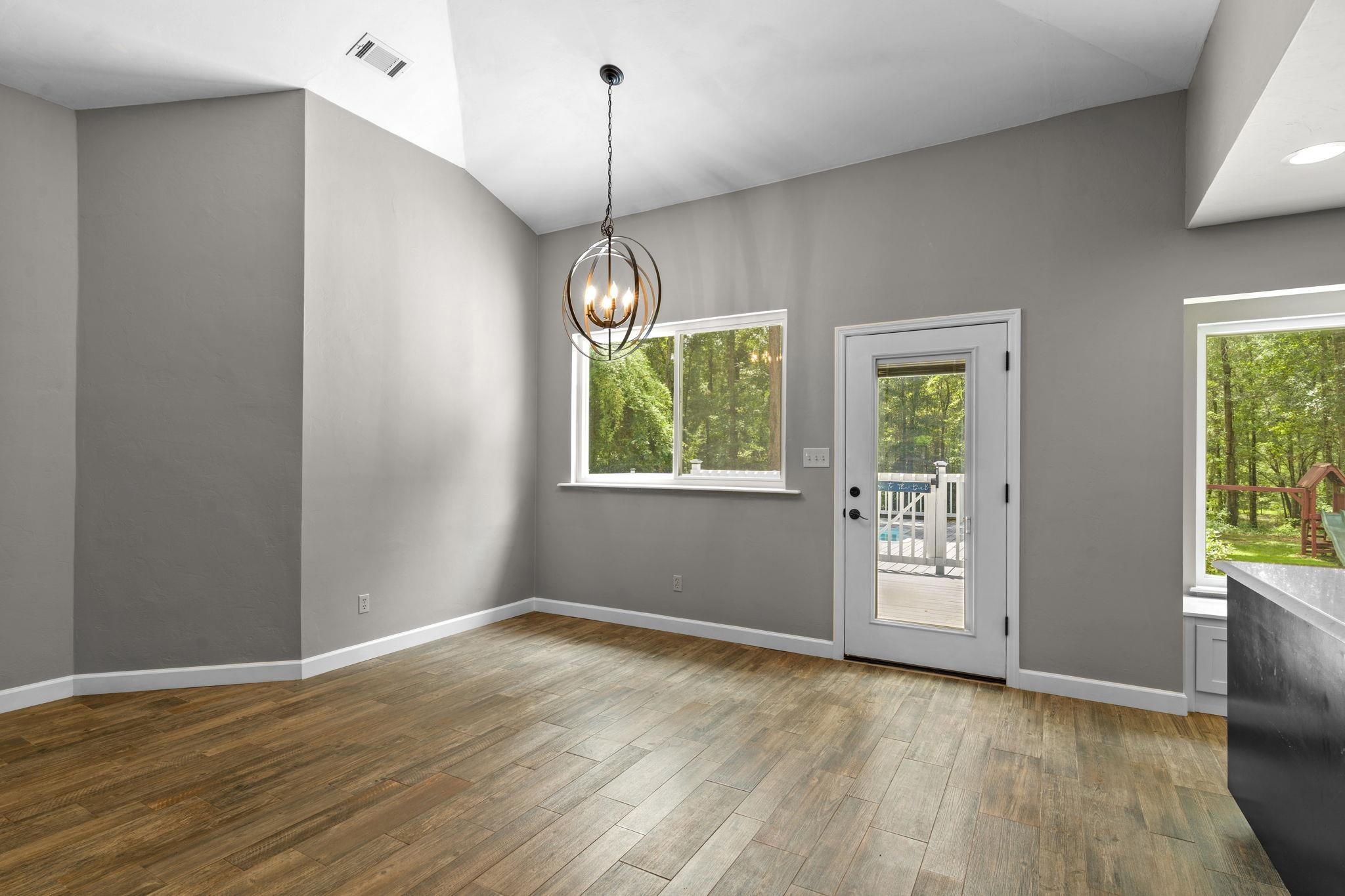 5752 Veterans Memorial Drive, Tallahassee, Florida image 12
