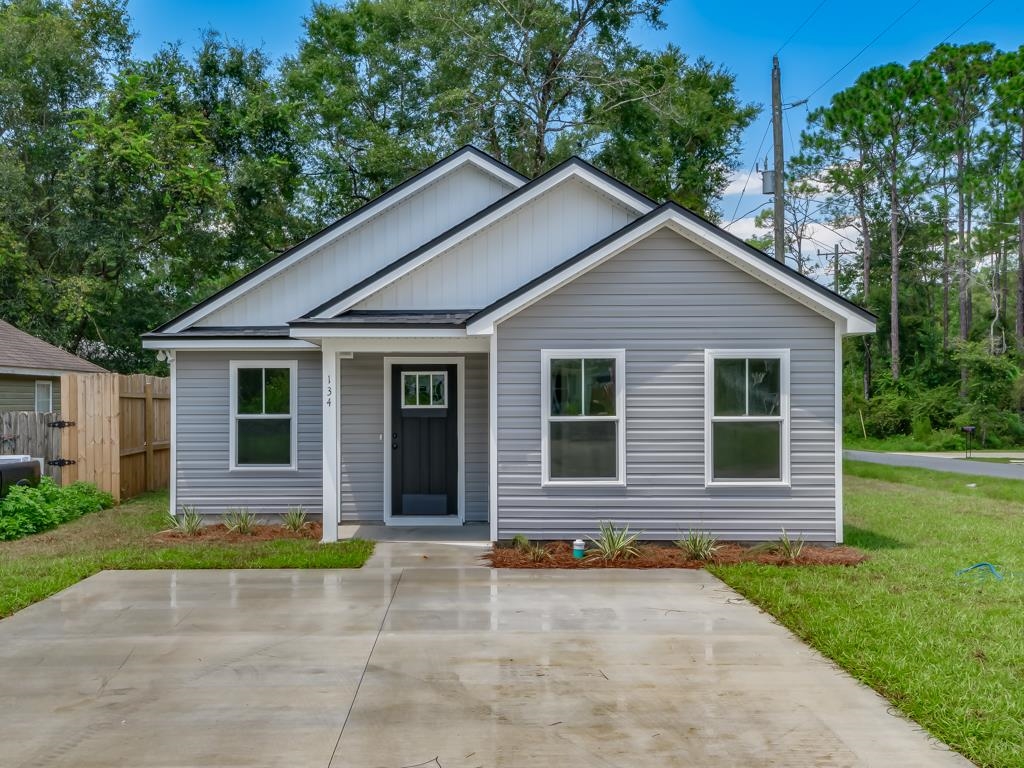 44 Franklin Drive, Crawfordville, Florida image 1